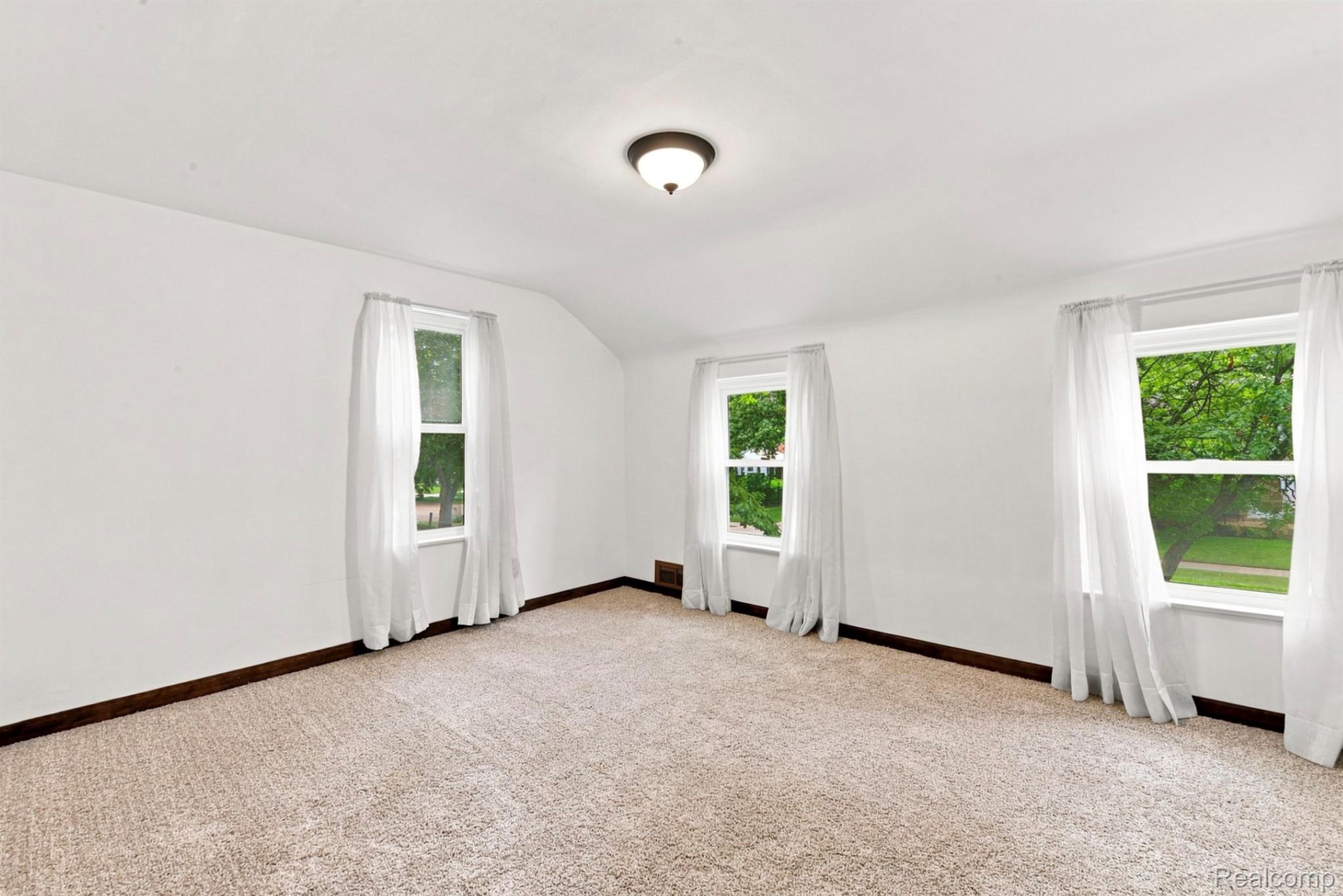 13200 Mercier Street Property Photo 25