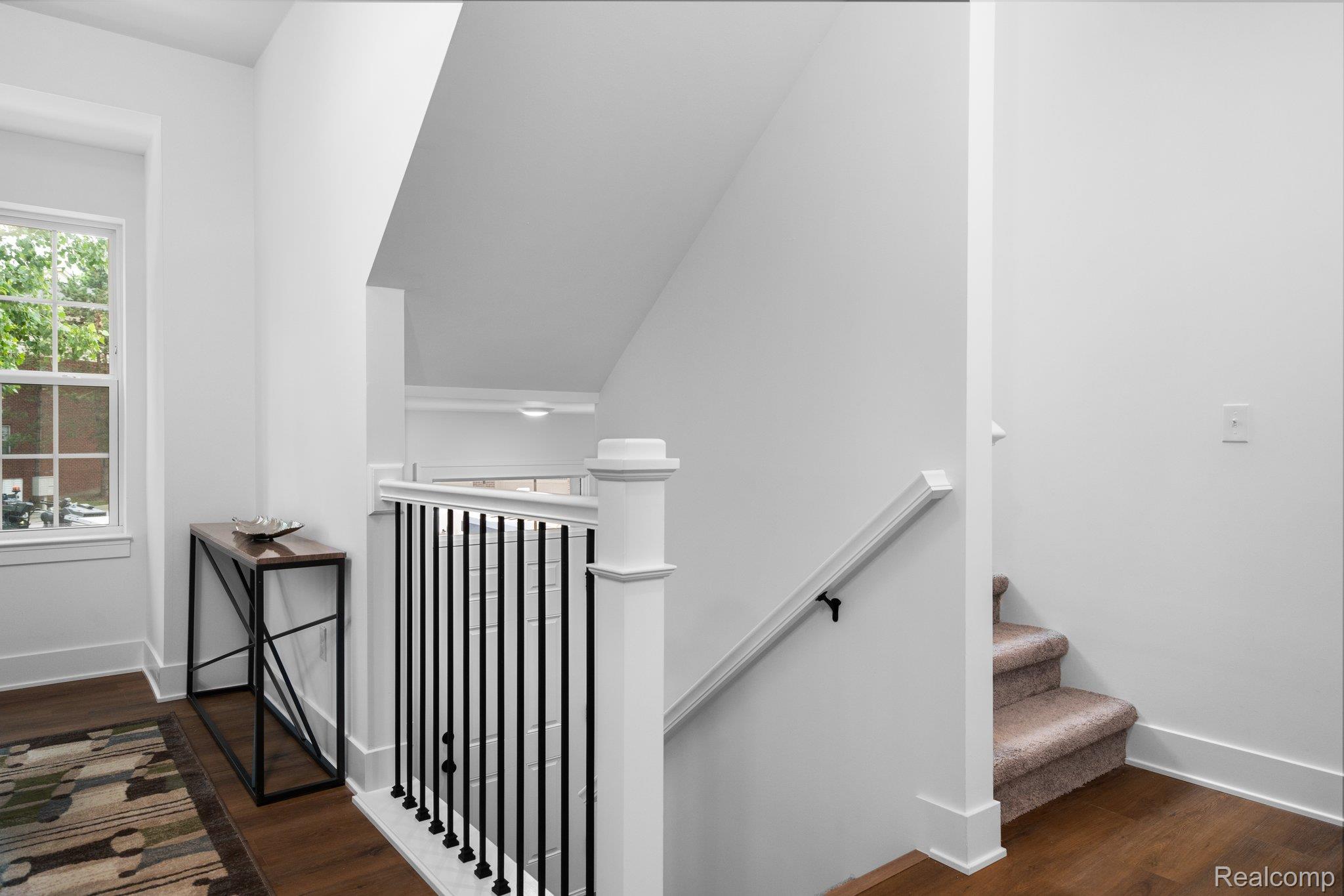 518 Village Lane Property Photo 15