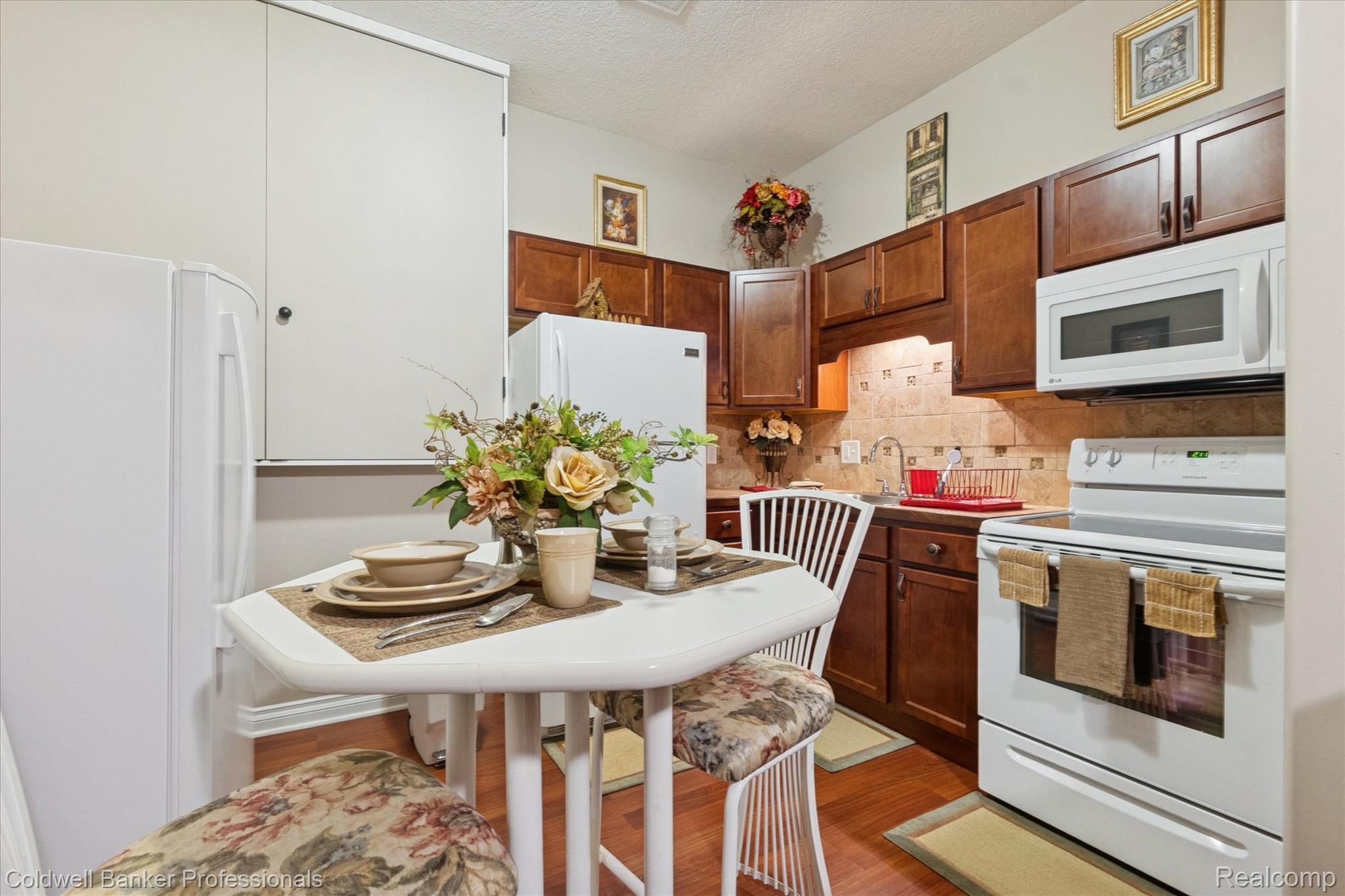 13065 White Oaks Property Photo 44