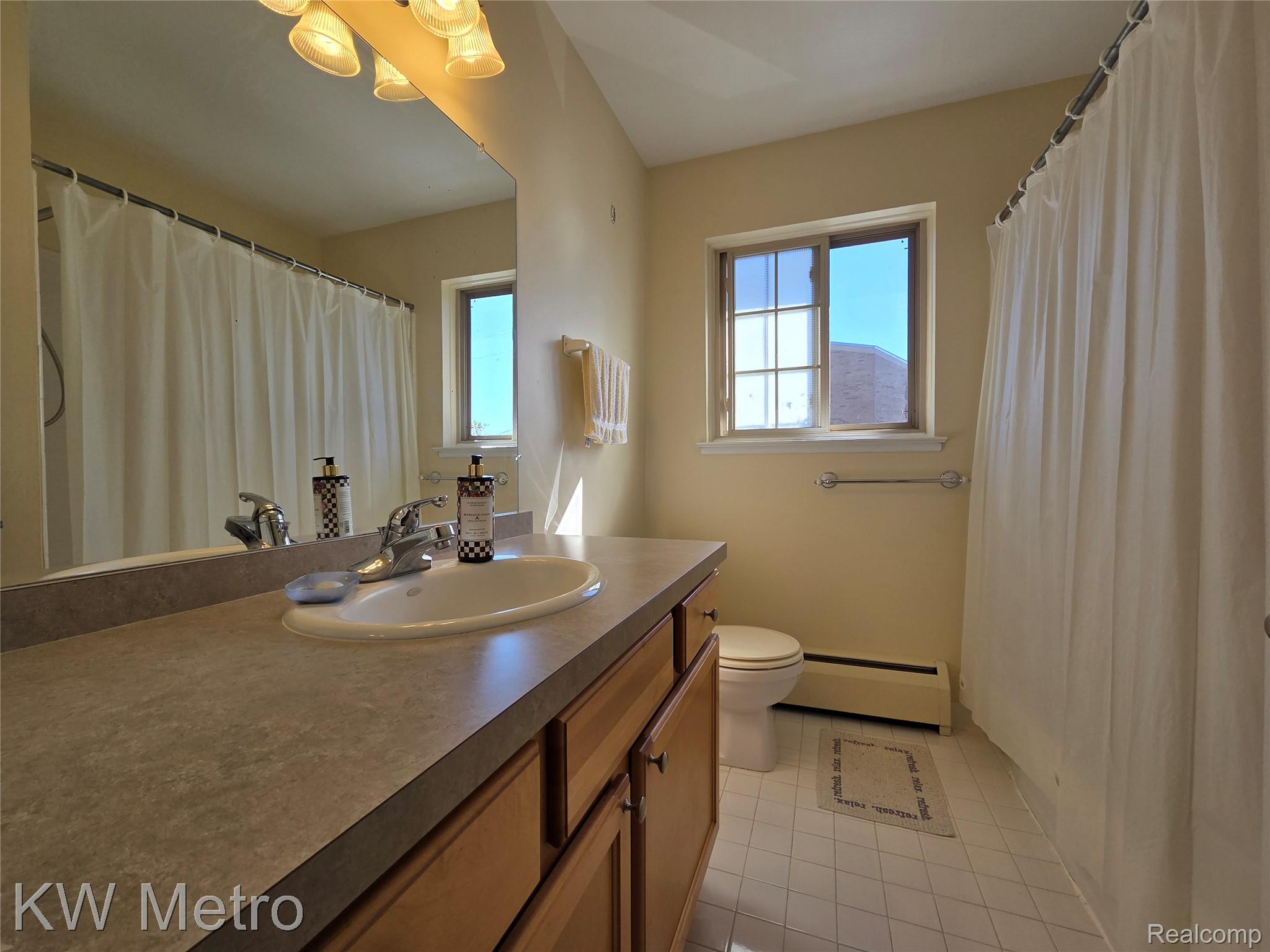 500 Romeo Road 122 Property Photo 6