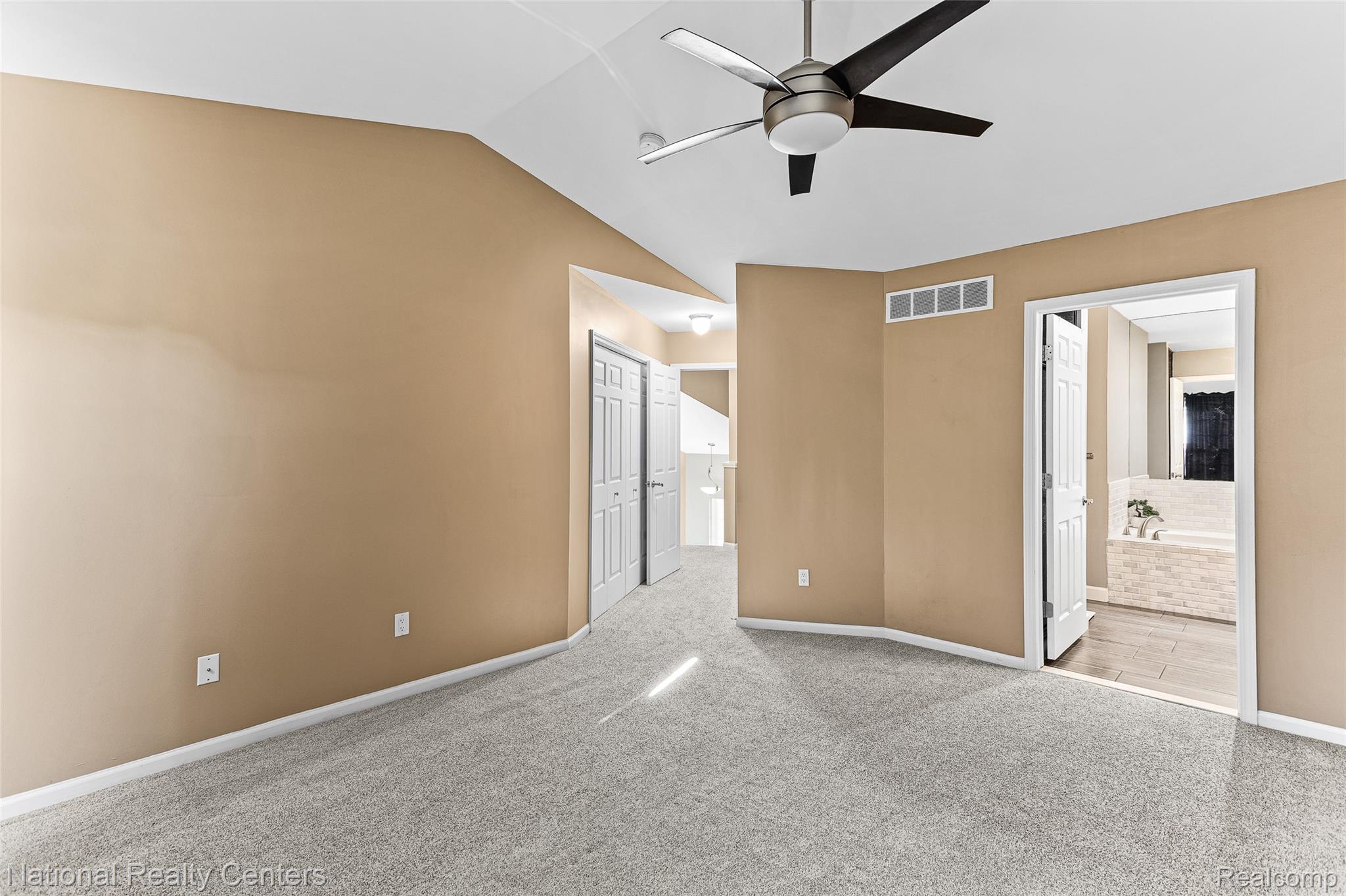 29 Lyons Court Property Photo 34