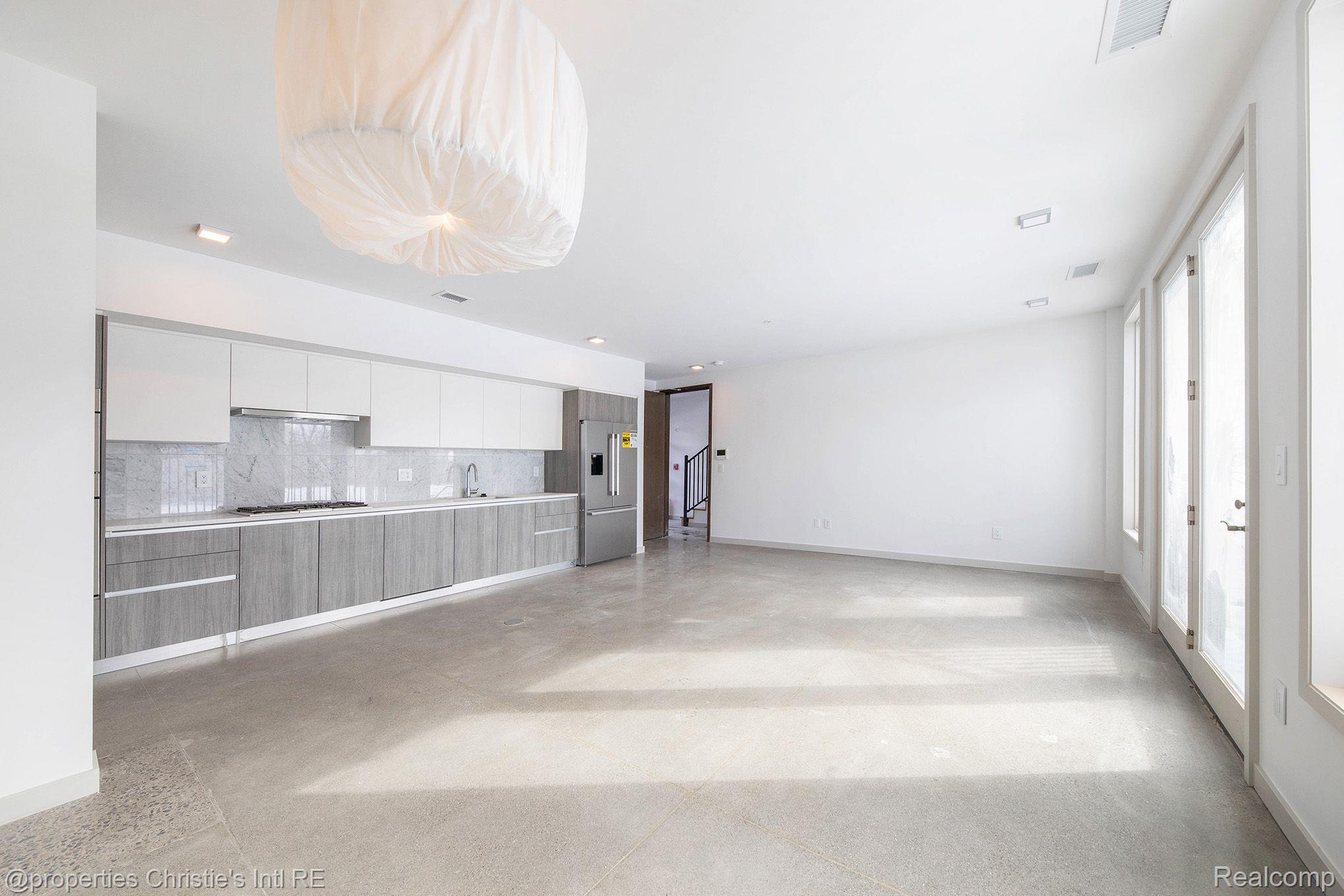 1454 Townsend 26 Property Photo 5