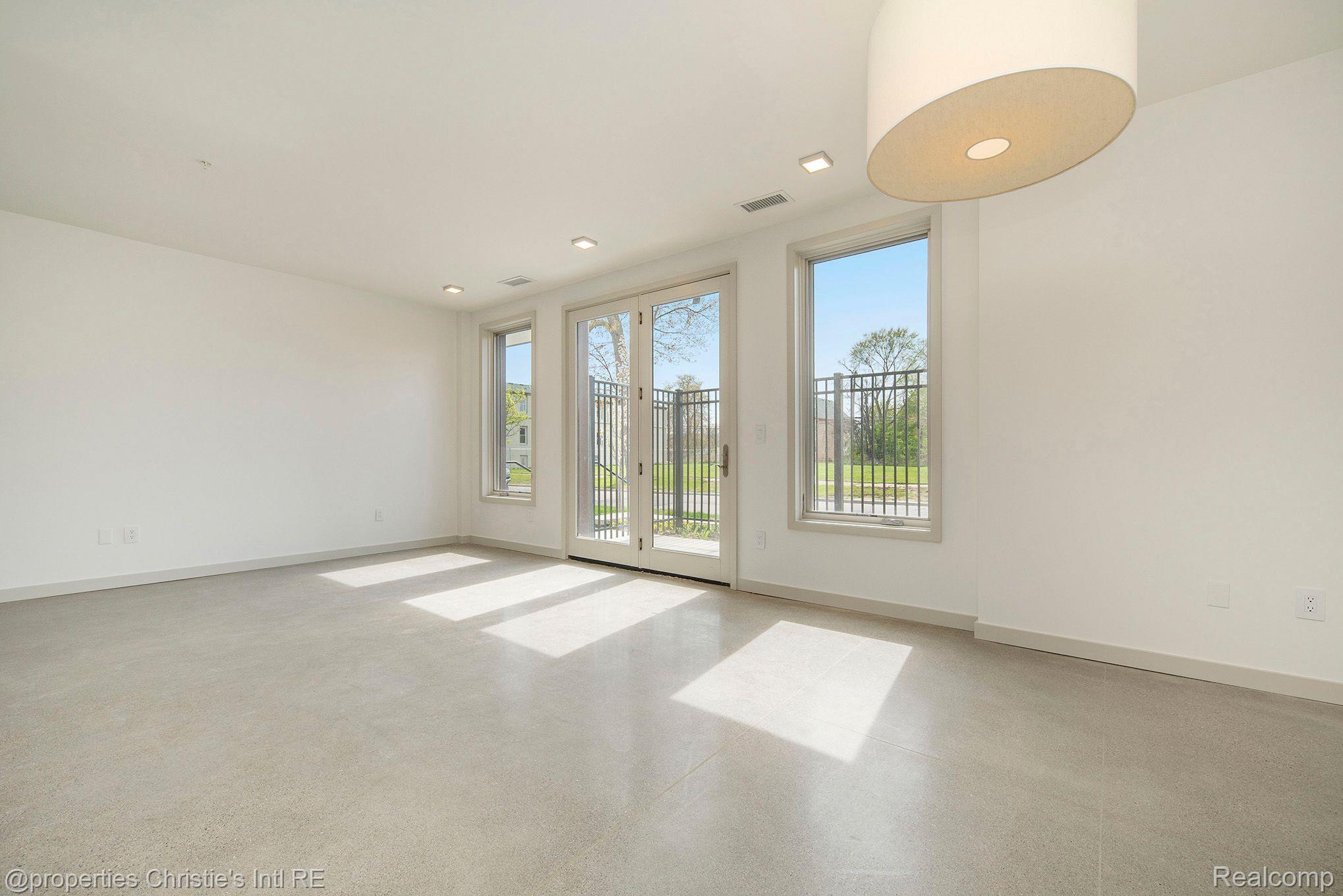 1454 Townsend 26 Property Photo 11