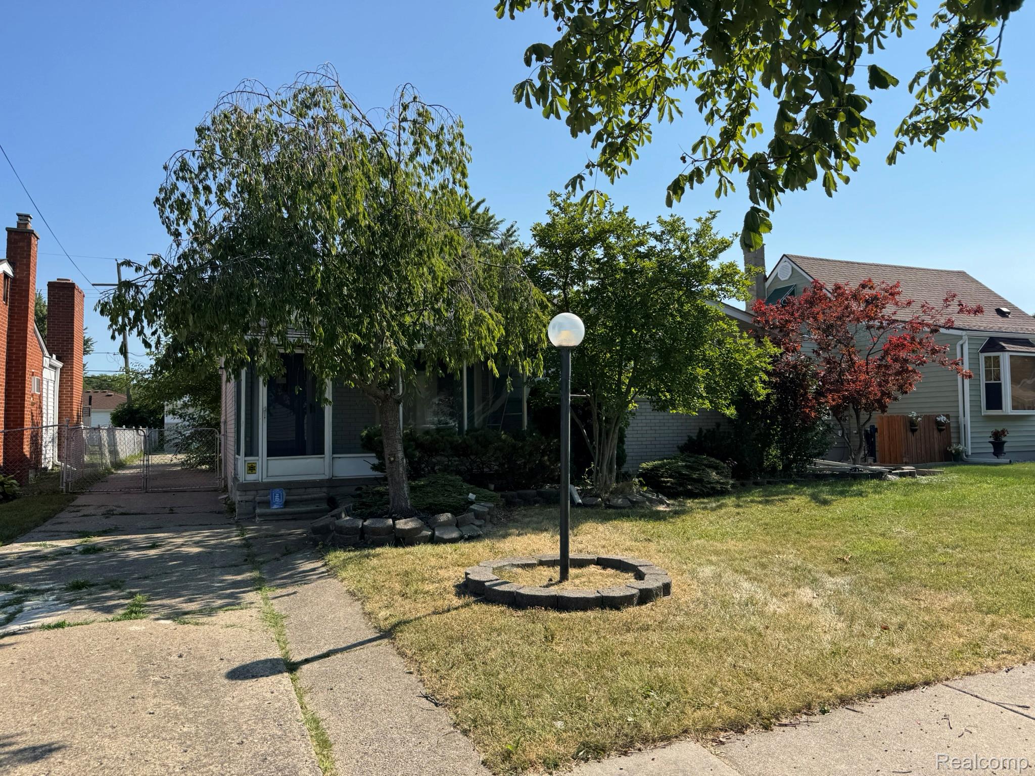 23113 Socia Street Property Photo 1
