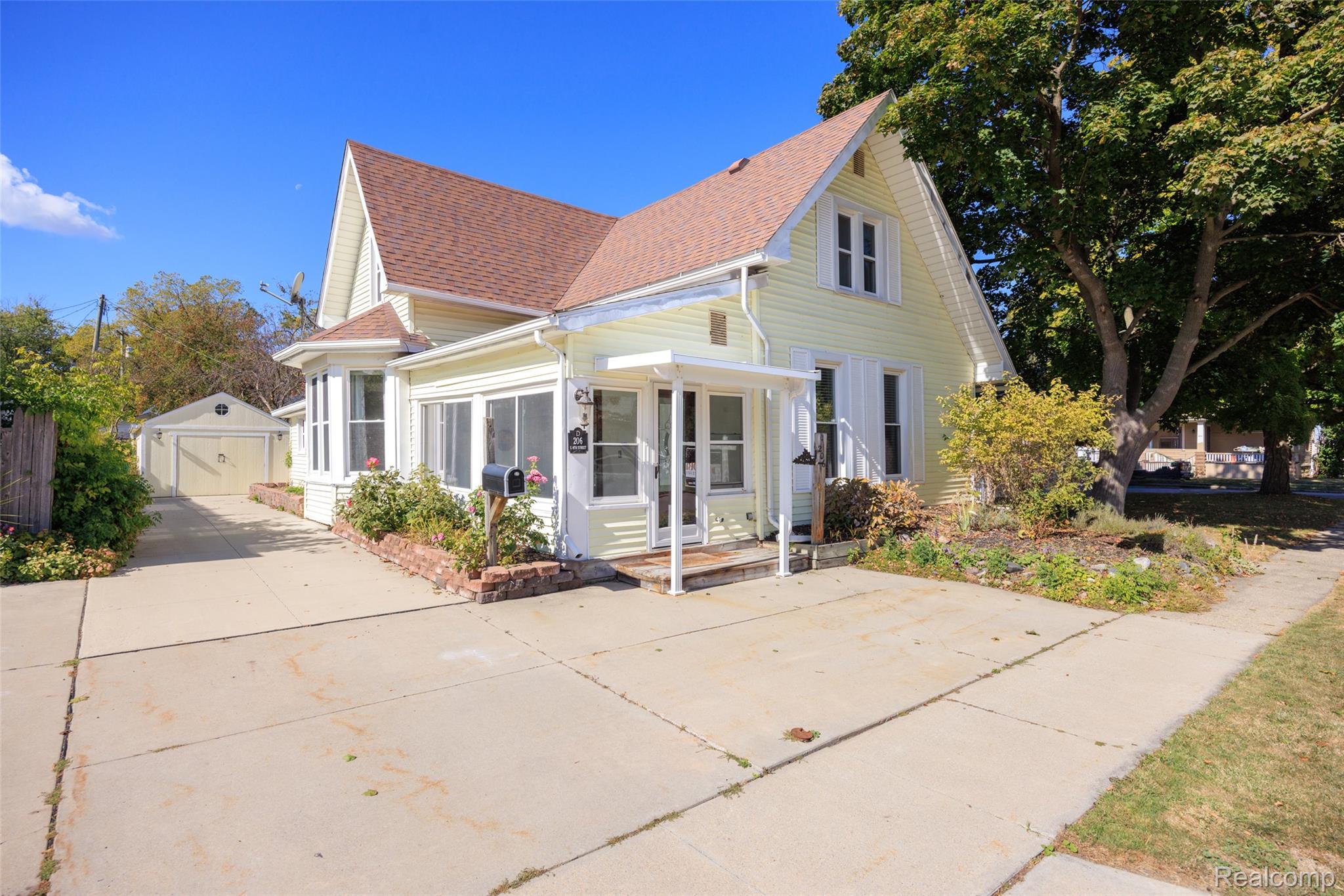 206 S 4th Street Property Photo 1