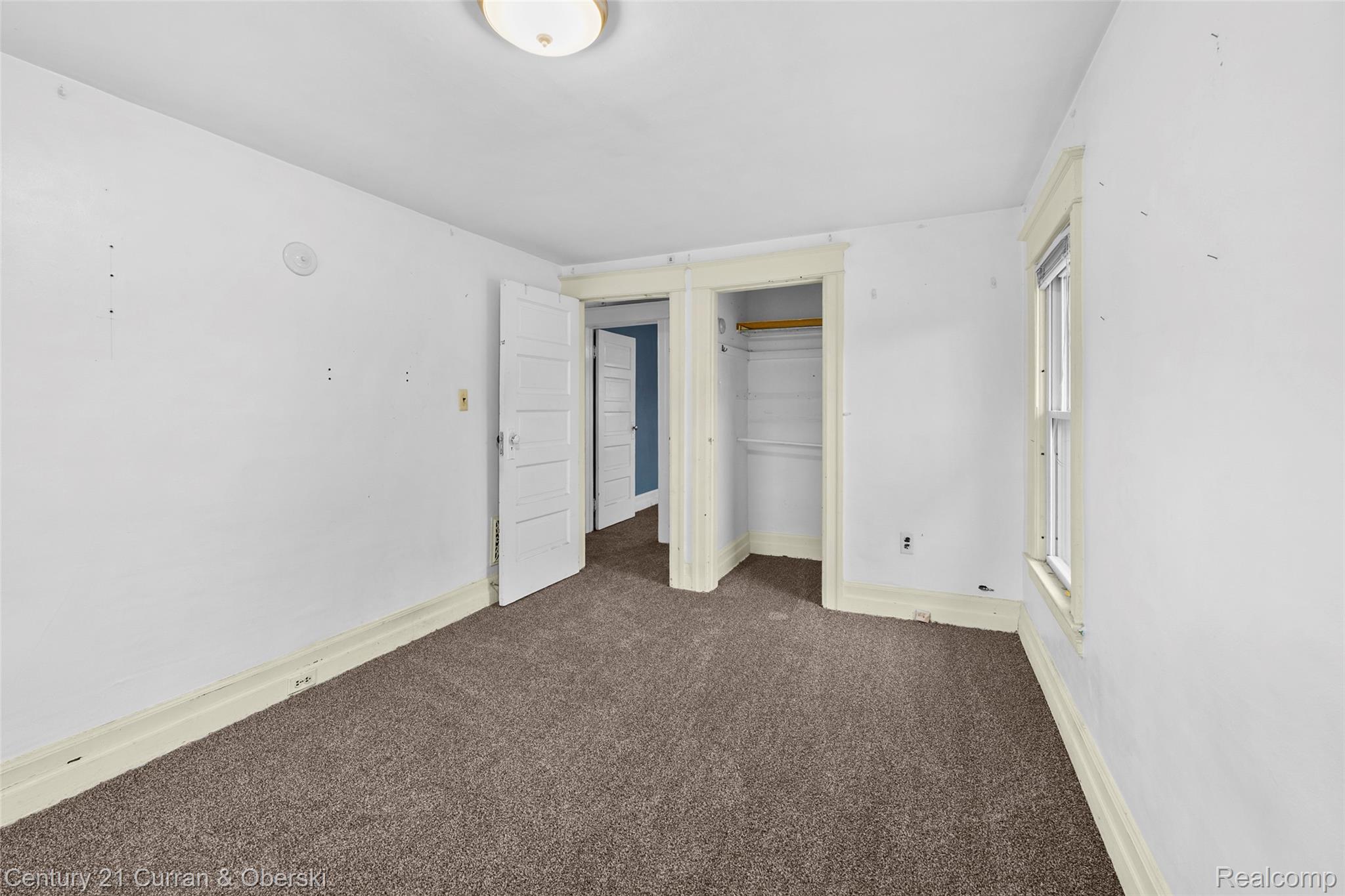902 S Washington Avenue Property Photo 15