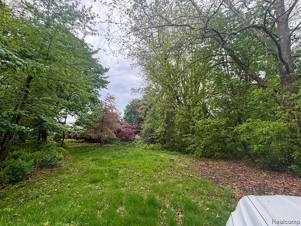 5961 Woodmire Property Photo 5