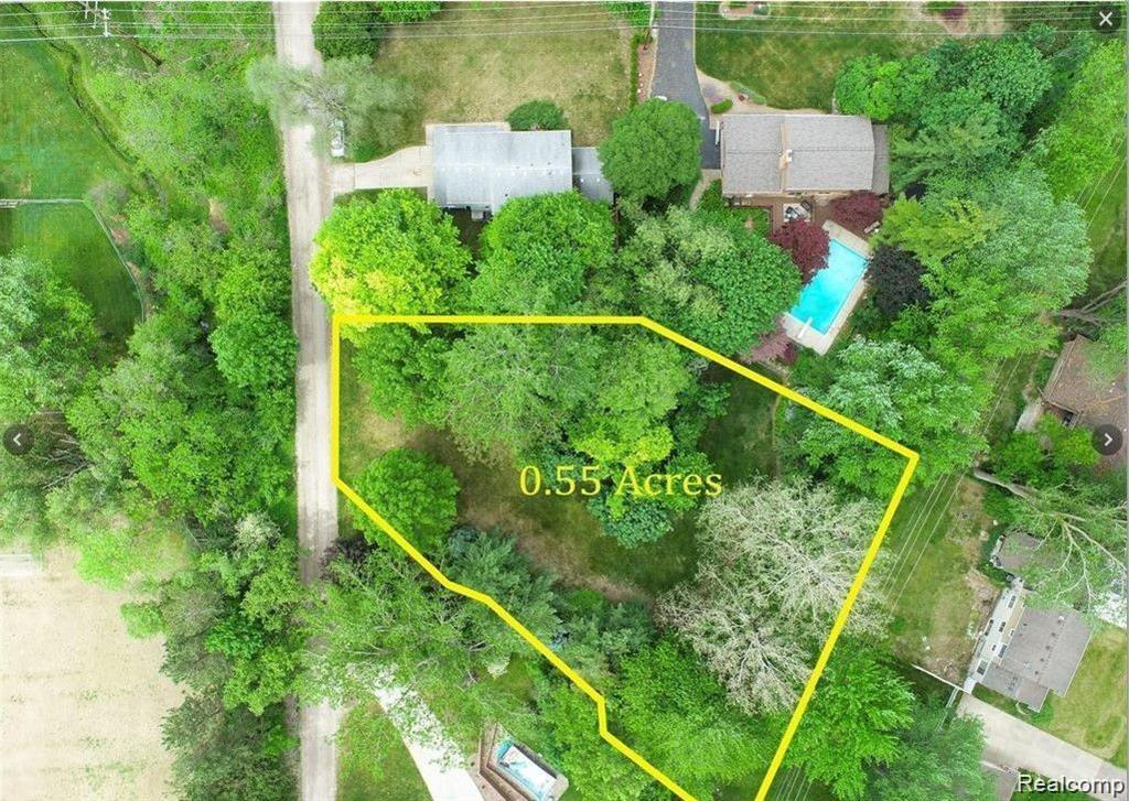 5961 Woodmire Property Photo 10