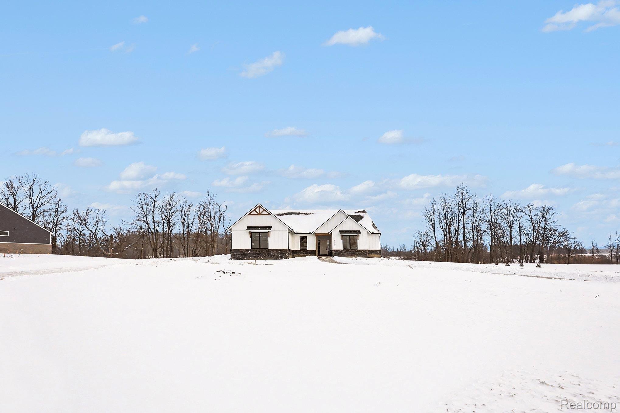 71719 Hidden River Drive Property Photo 1