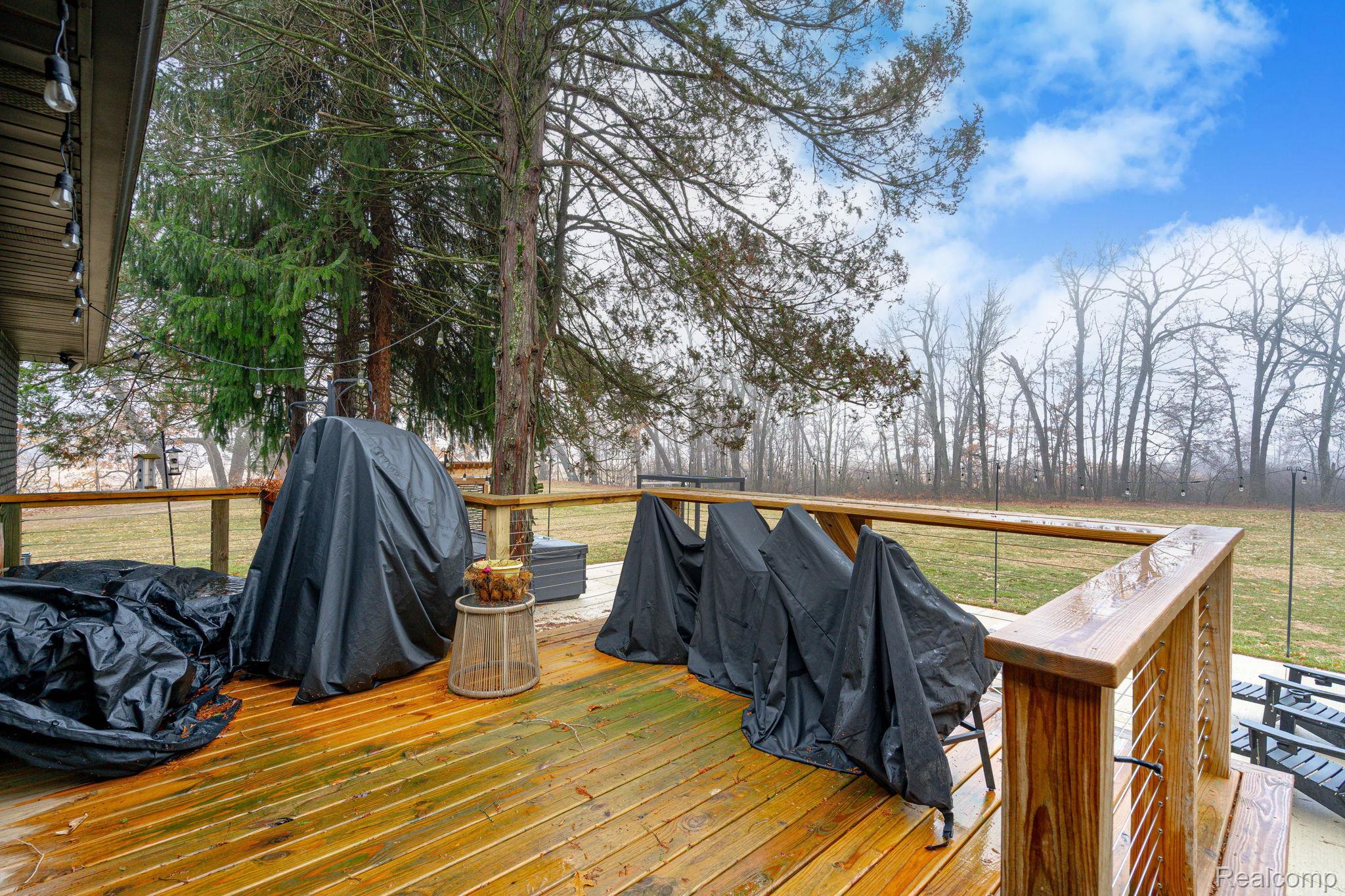 6803 Napoleon Road Property Photo 9
