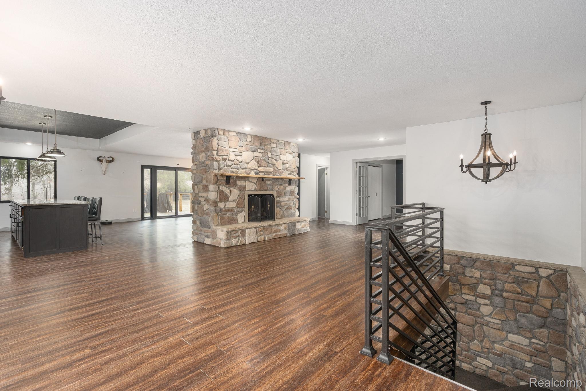 6803 Napoleon Road Property Photo 17