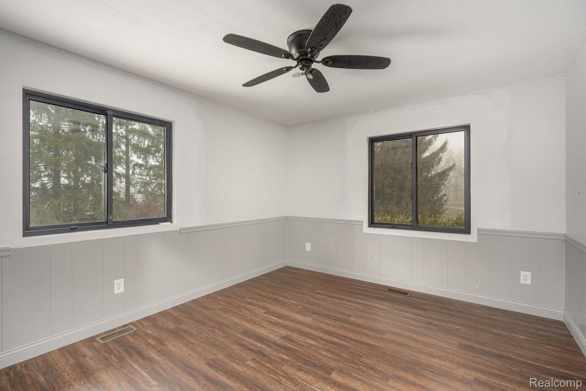 6803 Napoleon Road Property Photo 33