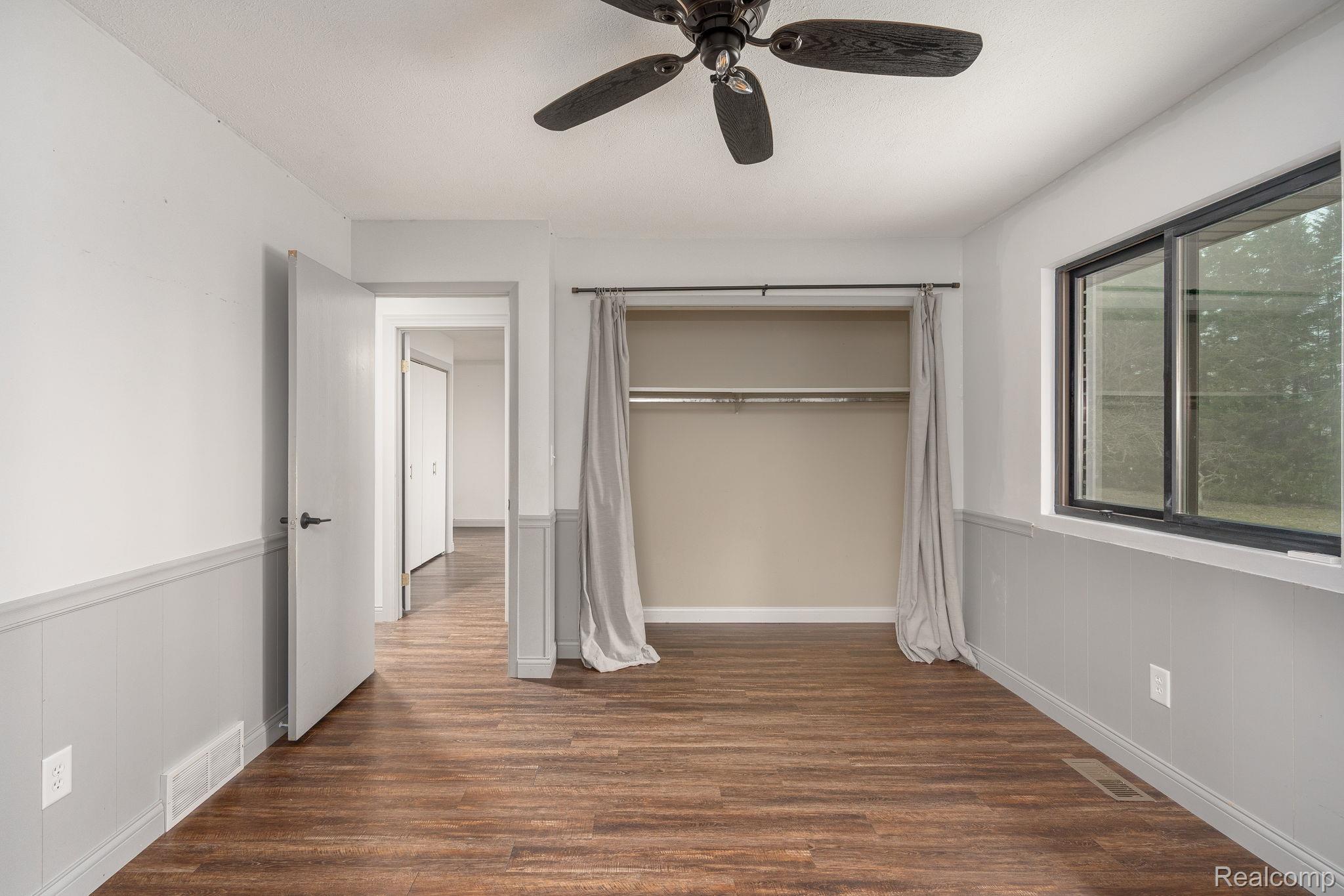 6803 Napoleon Road Property Photo 34