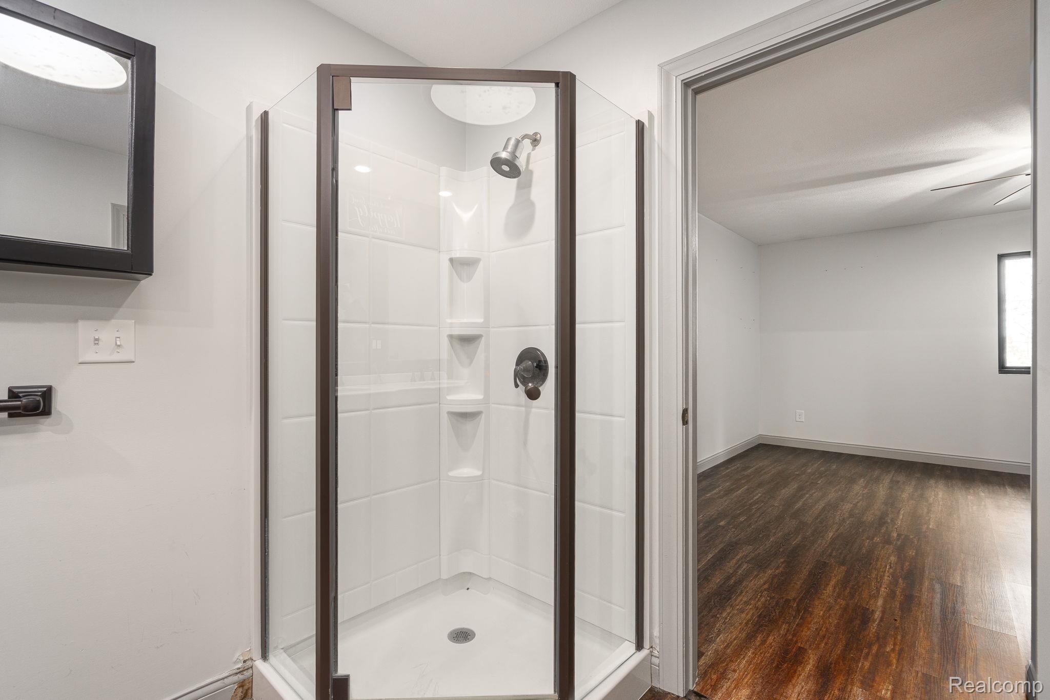 6803 Napoleon Road Property Photo 39