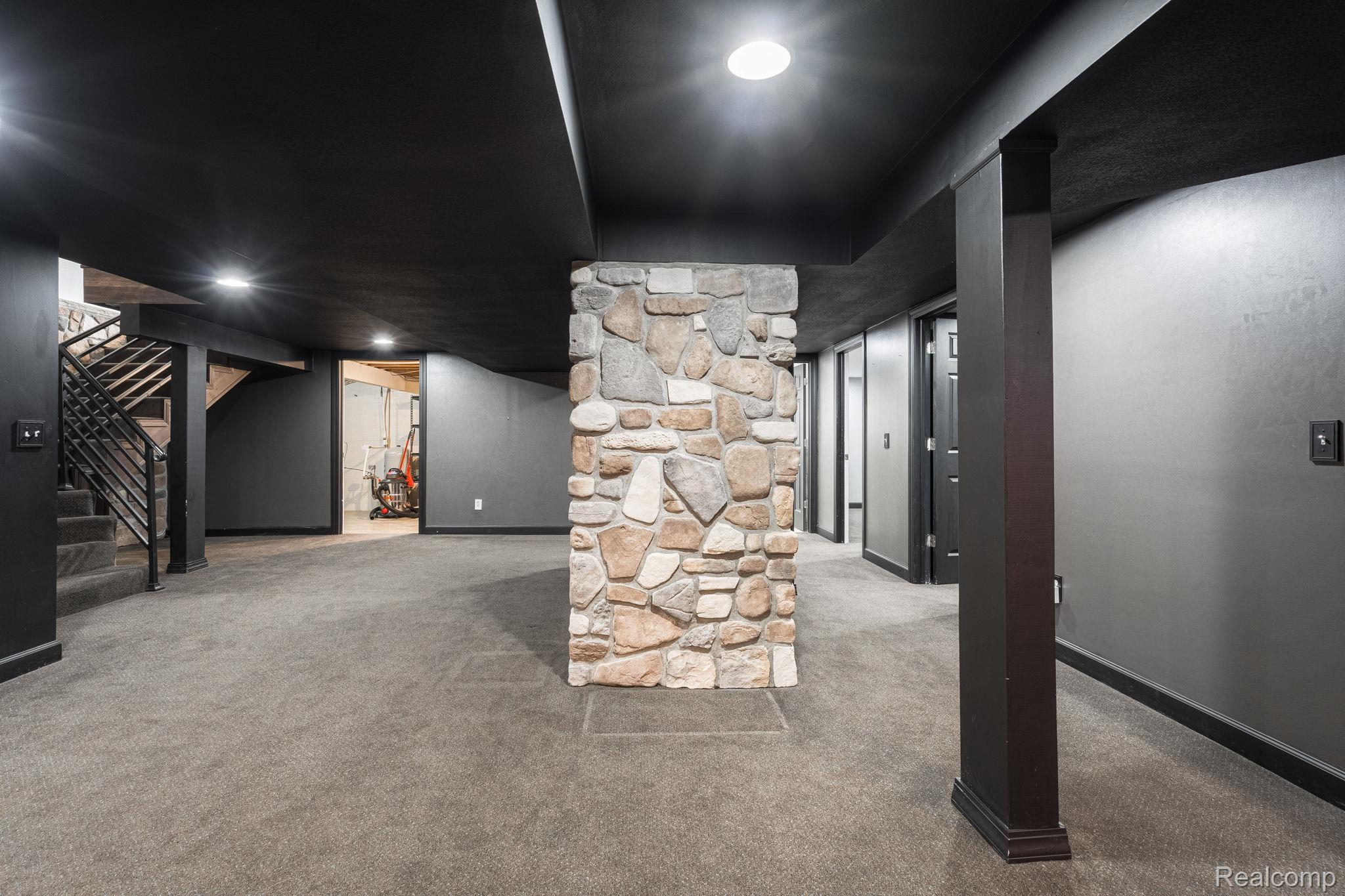 6803 Napoleon Road Property Photo 49