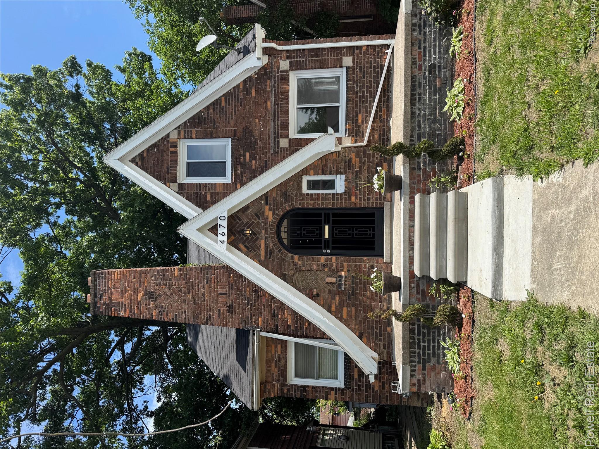 4670 Devonshire Road Property Photo 1