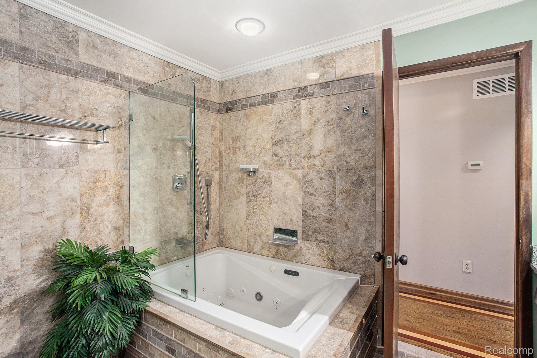 4408 Knightsbridge Lane Property Photo 20