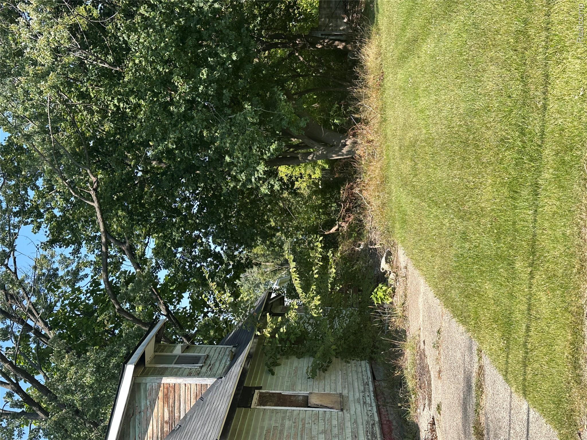 1623 Montana Avenue Property Photo 2