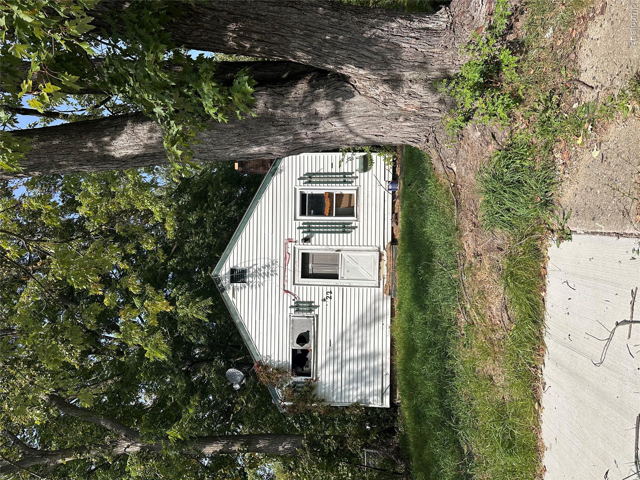 1122 Markham Street Property Photo 1
