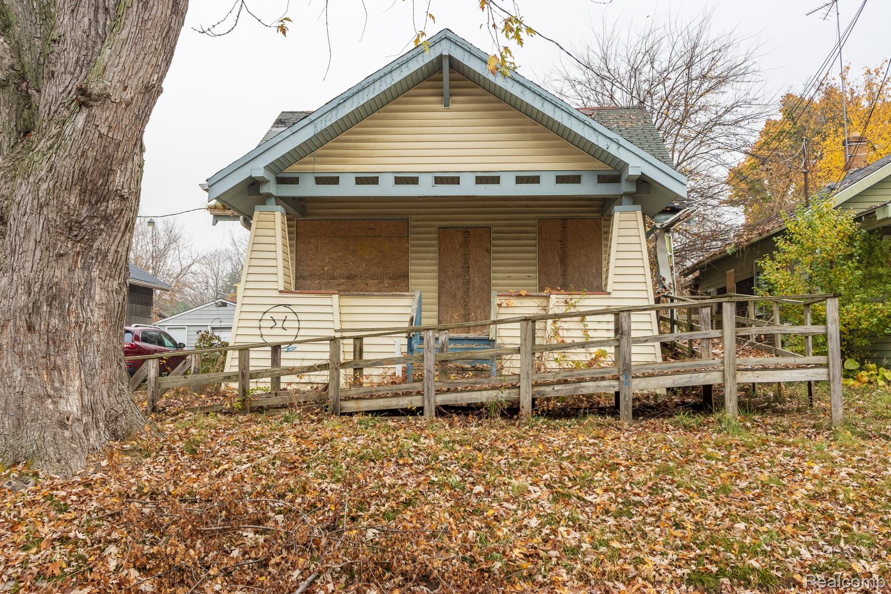 1629 New York Avenue Property Photo 1