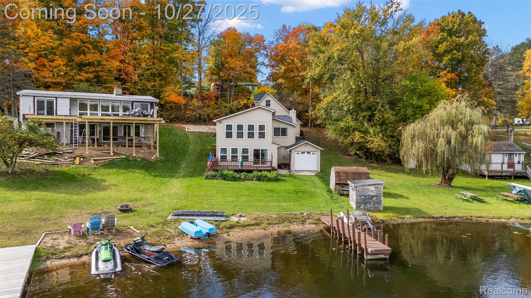 100 Curella Drive Property Photo 1