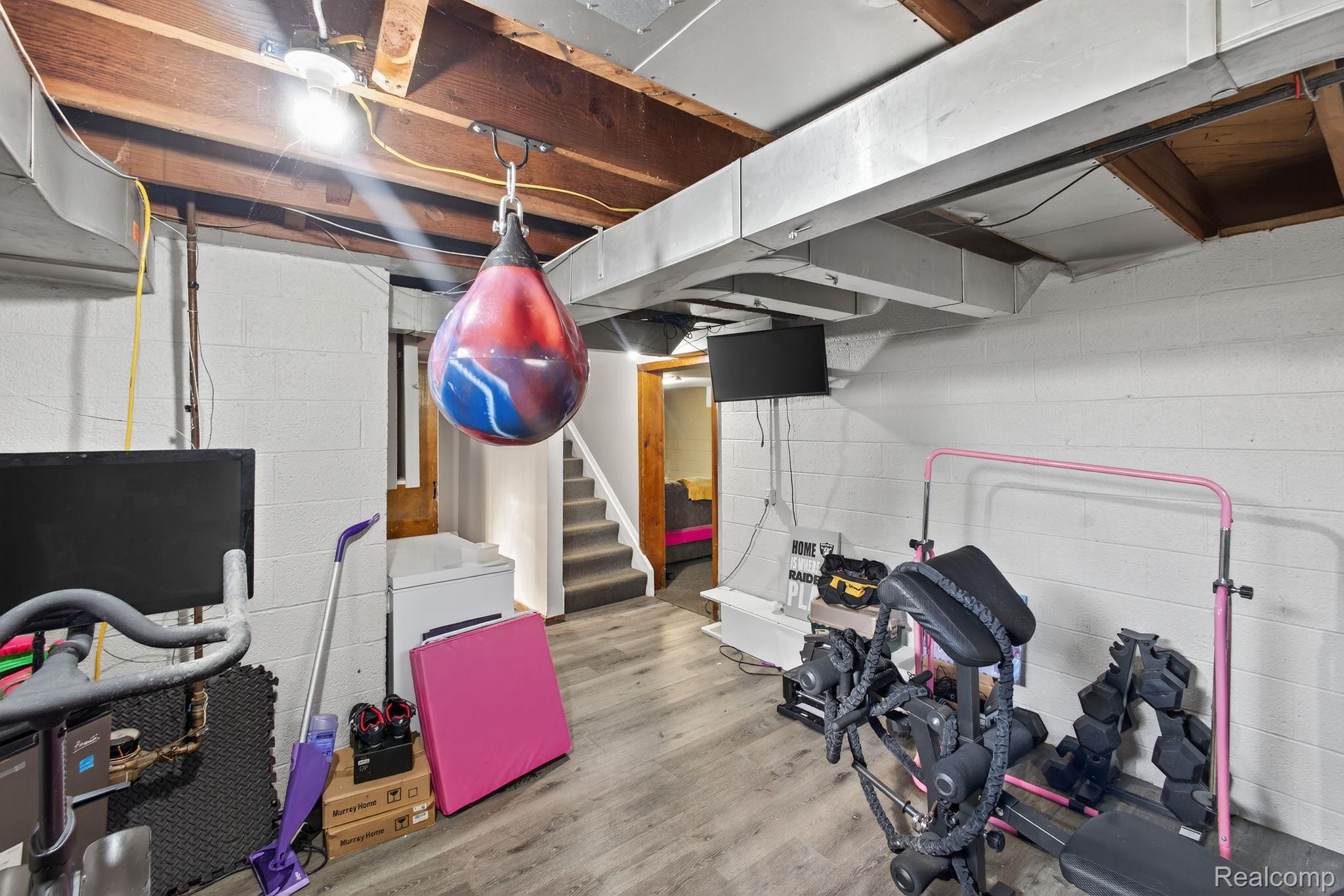 28025 Sunset Boulevard Property Photo 20