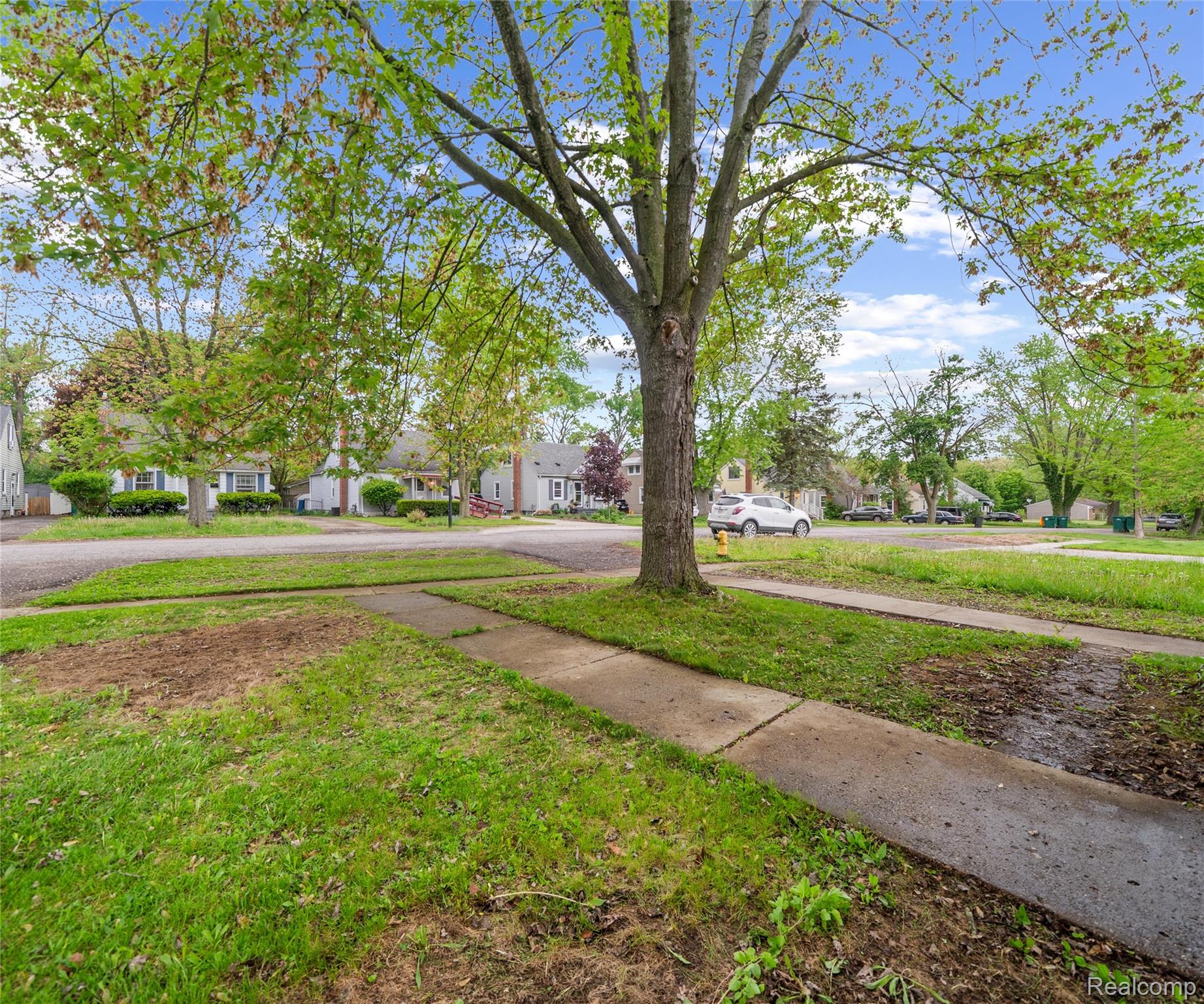 2017 Harding Avenue Property Photo 9