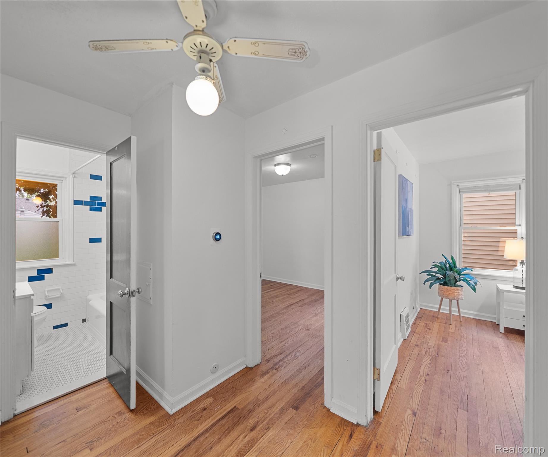 2017 Harding Avenue Property Photo 13