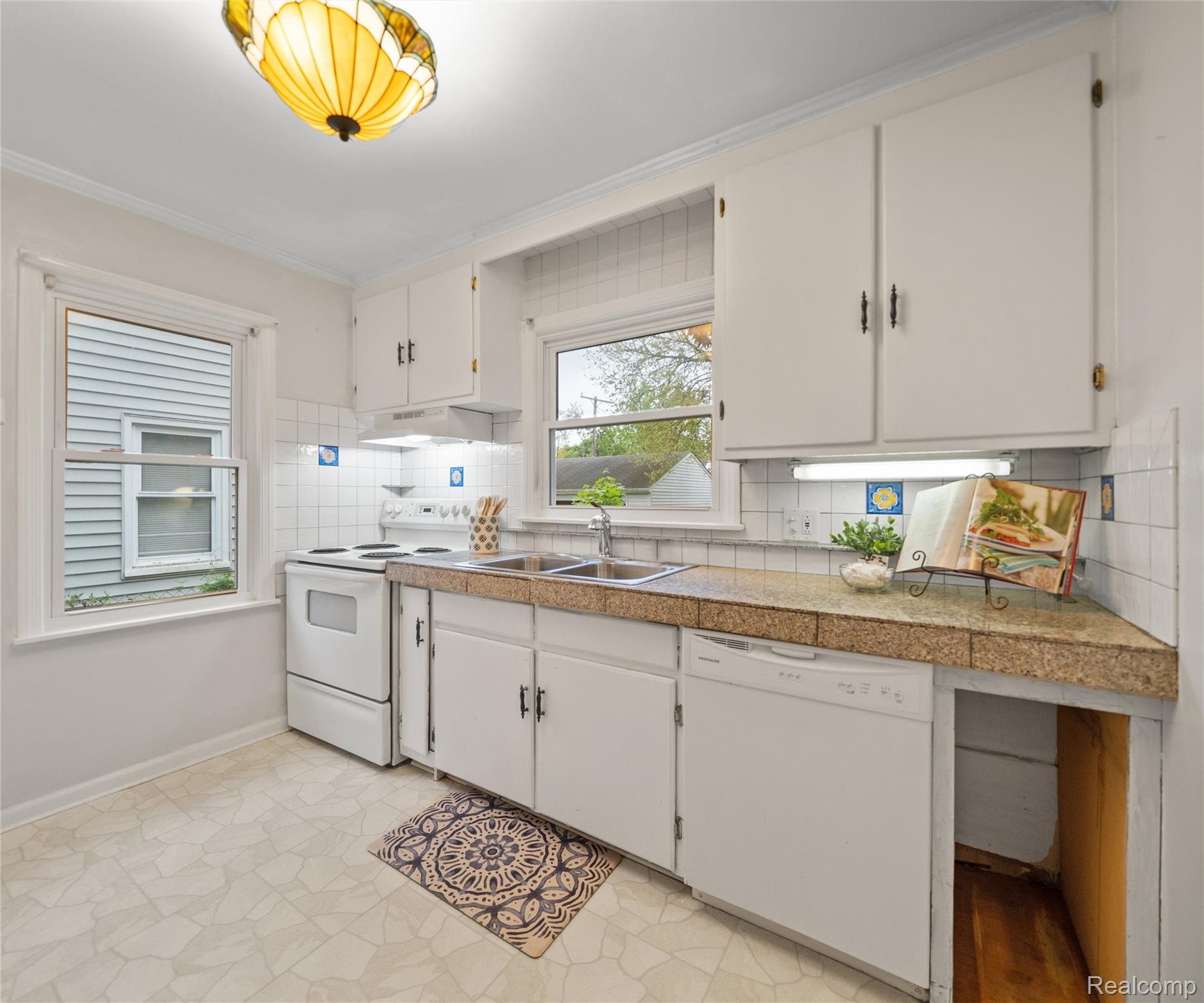 2017 Harding Avenue Property Photo 22