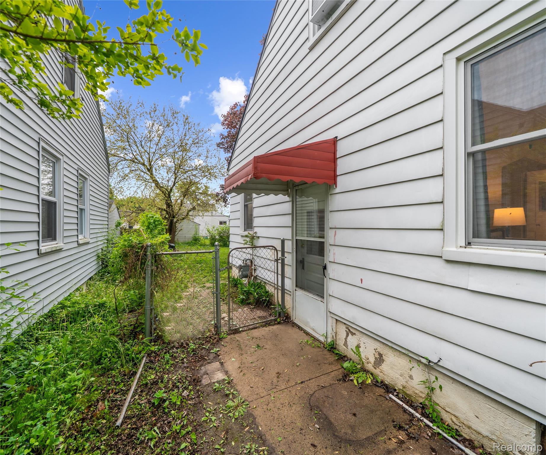 2017 Harding Avenue Property Photo 36