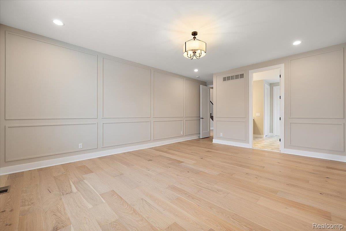 53650 Romeo Plank Road Property Photo 23