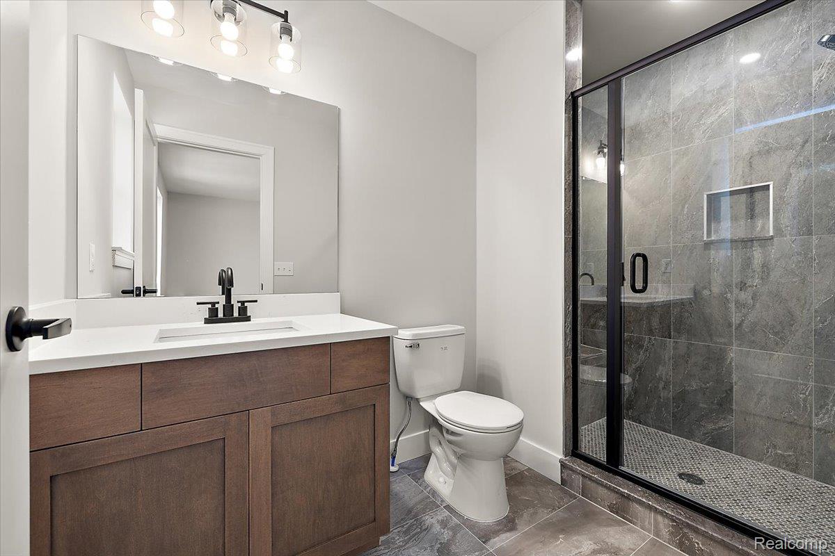 53650 Romeo Plank Road Property Photo 33
