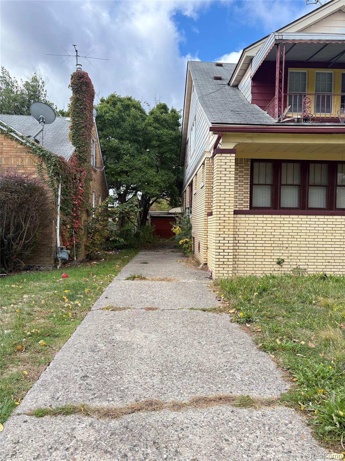 5235 Chalmers Street Property Photo 3