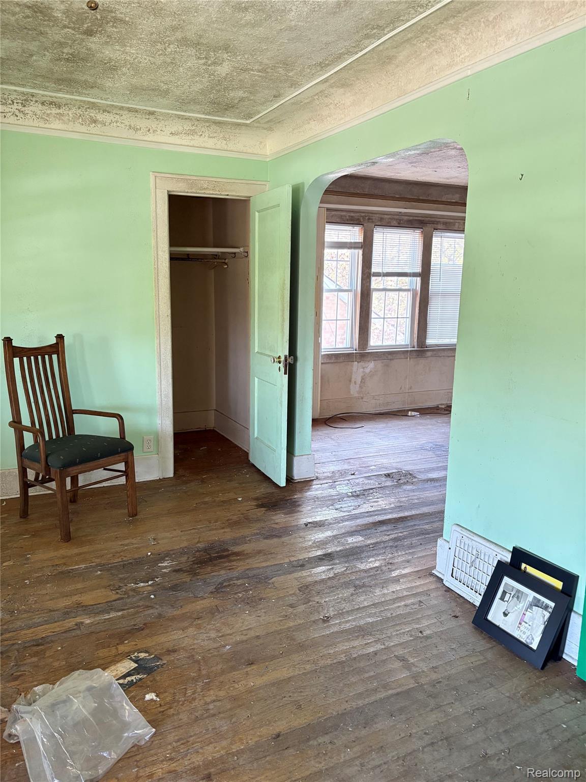 5235 Chalmers Street Property Photo 29