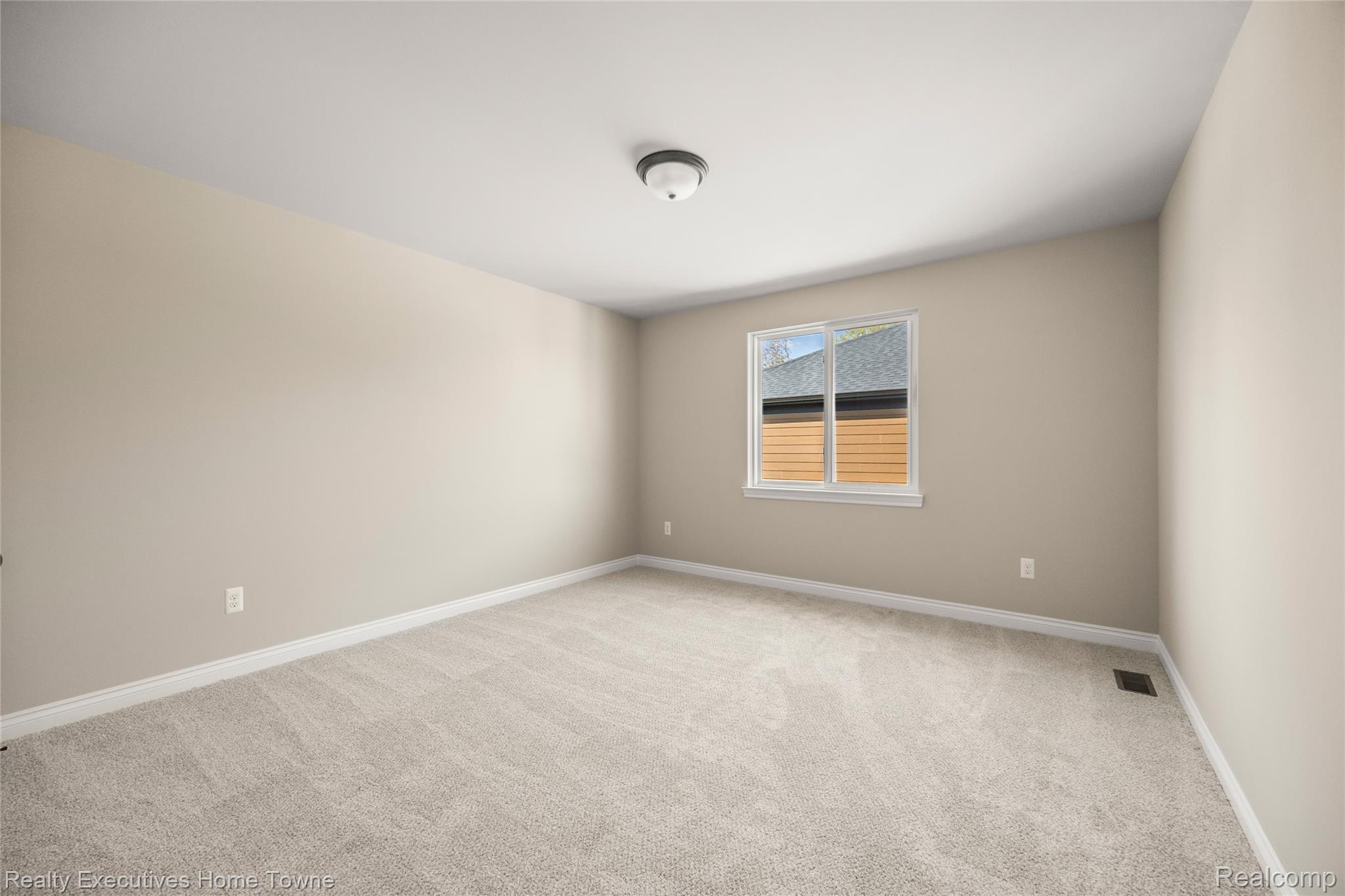 24722 Tribute Drive Property Photo 30
