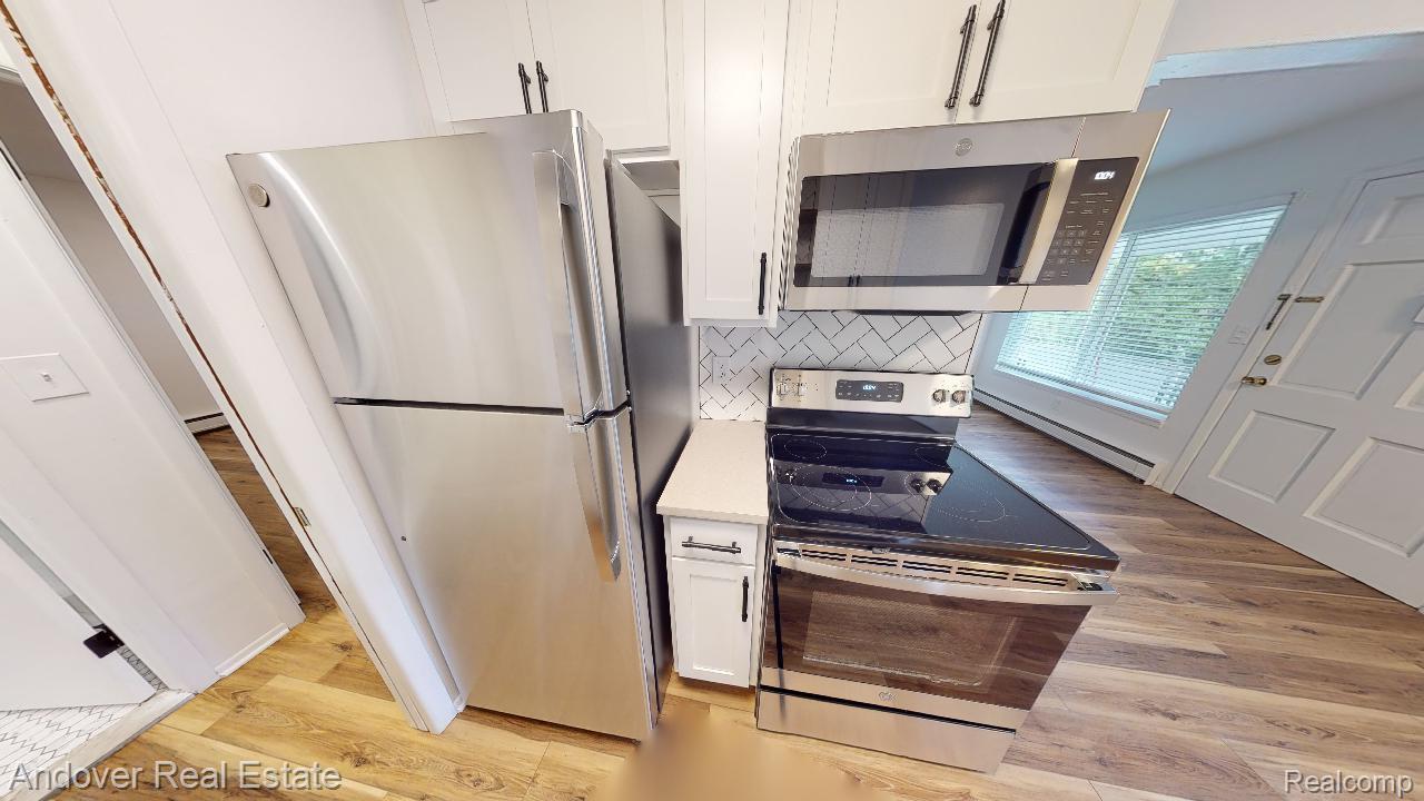 520 S Adams Road 5 Property Photo 2