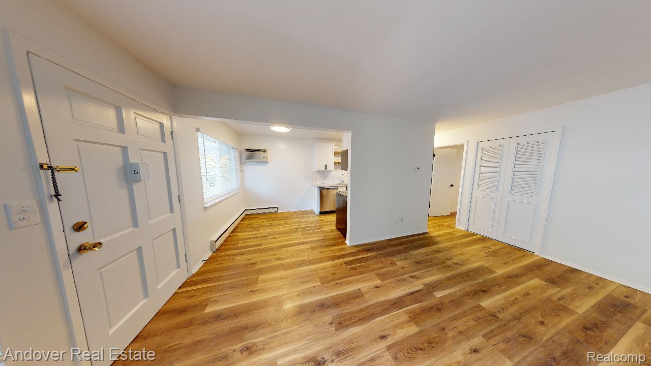520 S Adams Road 5 Property Photo 5
