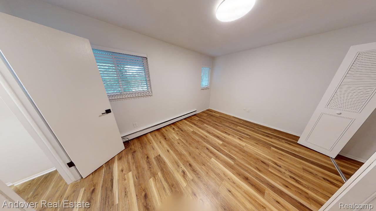 520 S Adams Road 5 Property Photo 6