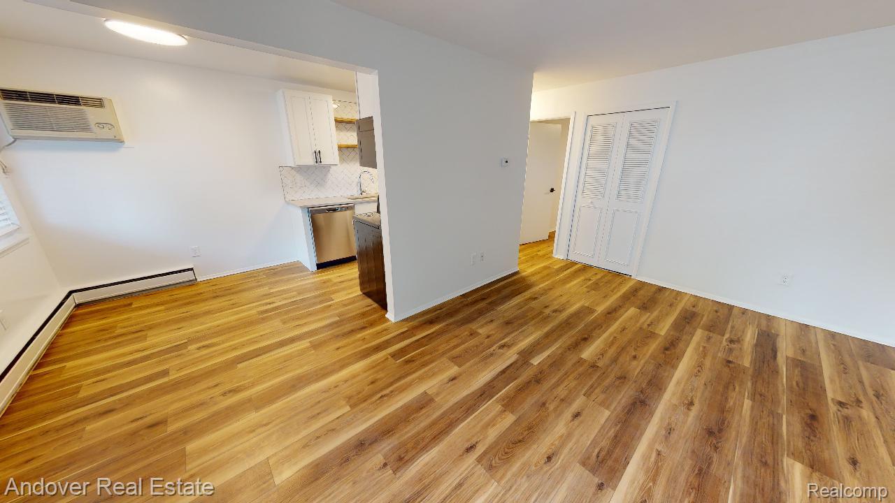 520 S Adams Road 5 Property Photo 8