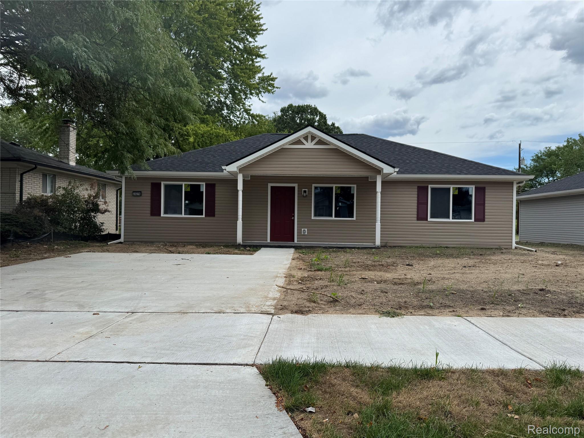 23278 Wellington Avenue Property Photo 1