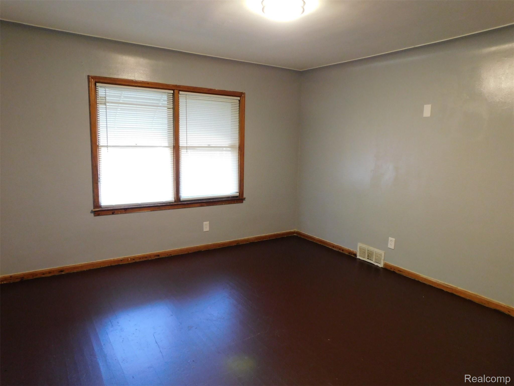 11539 Lakepointe Street Property Photo 9