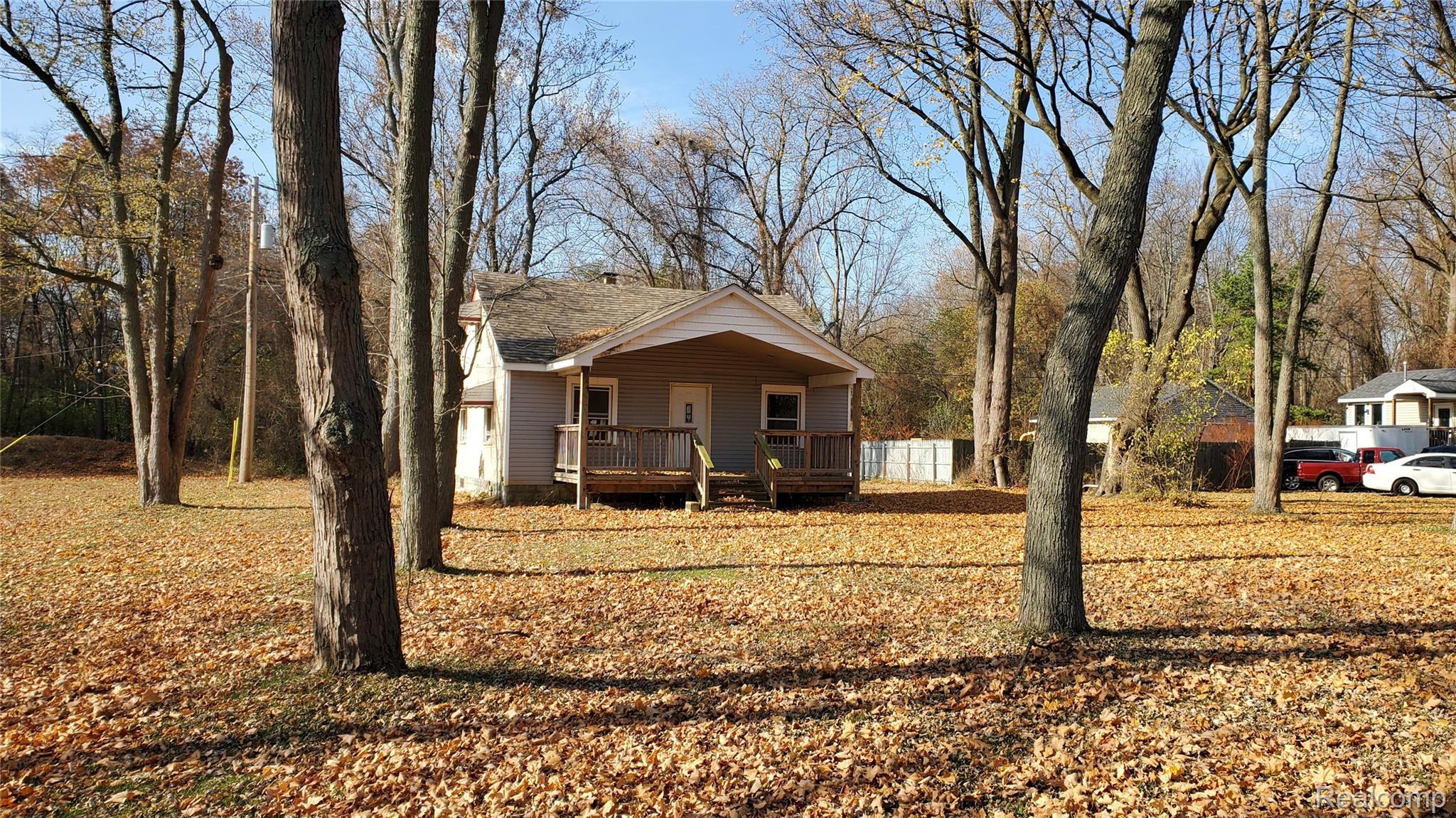 21191 Berg Road Property Photo 1