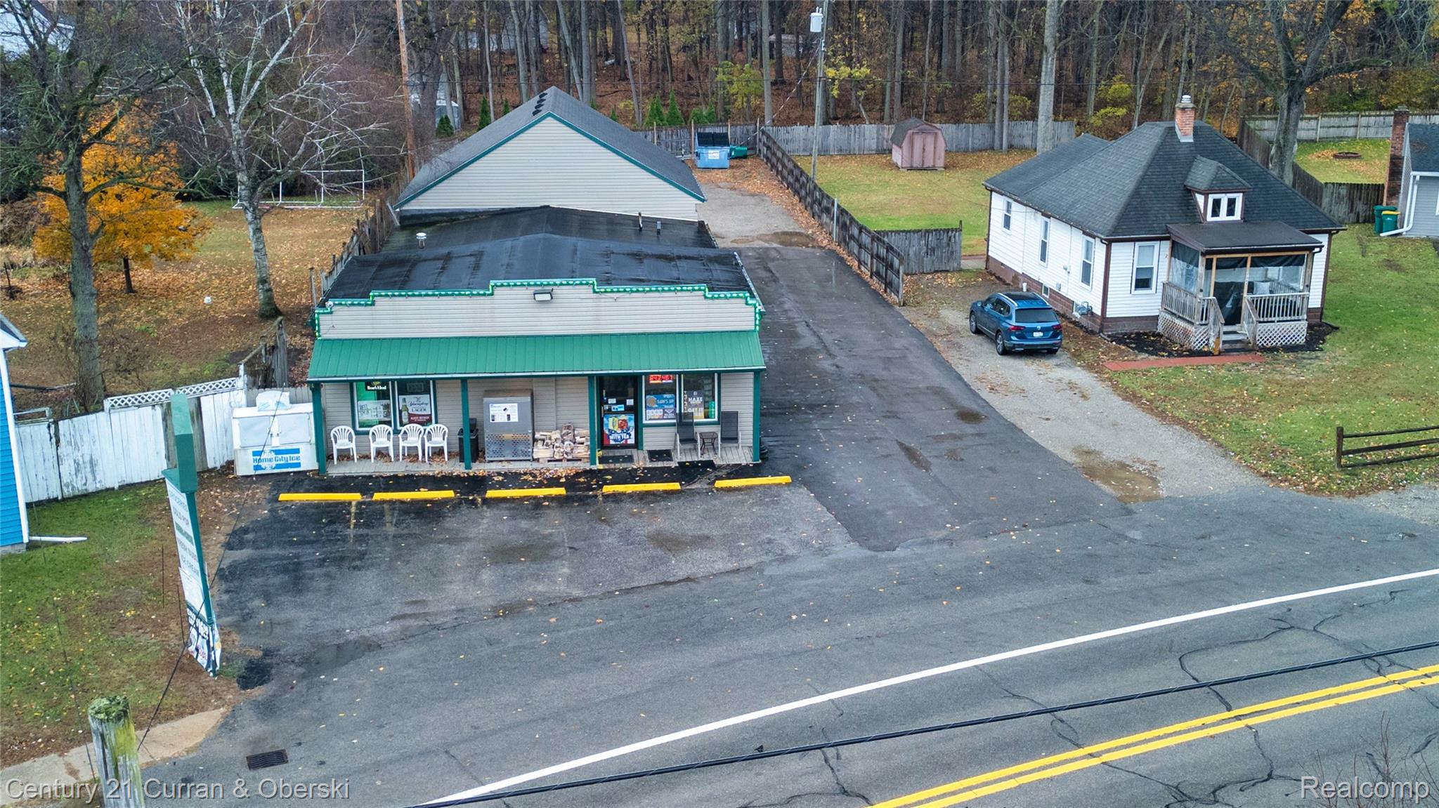 27996 Waltz Road Property Photo 4