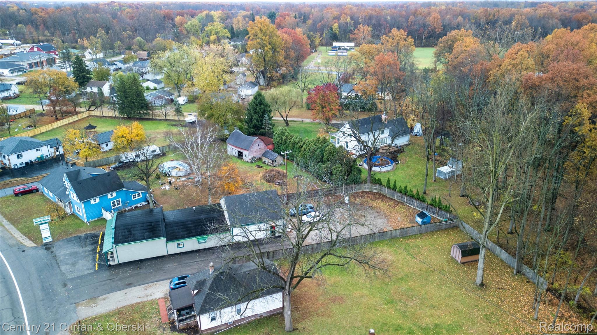 27996 Waltz Road Property Photo 9