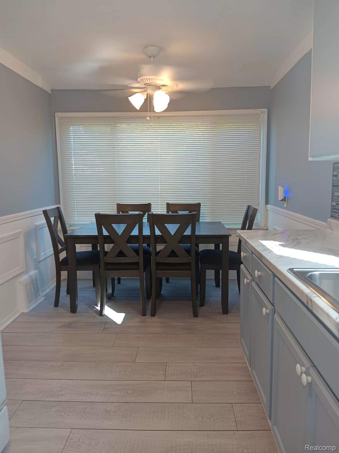9251 Plainview Property Photo 8