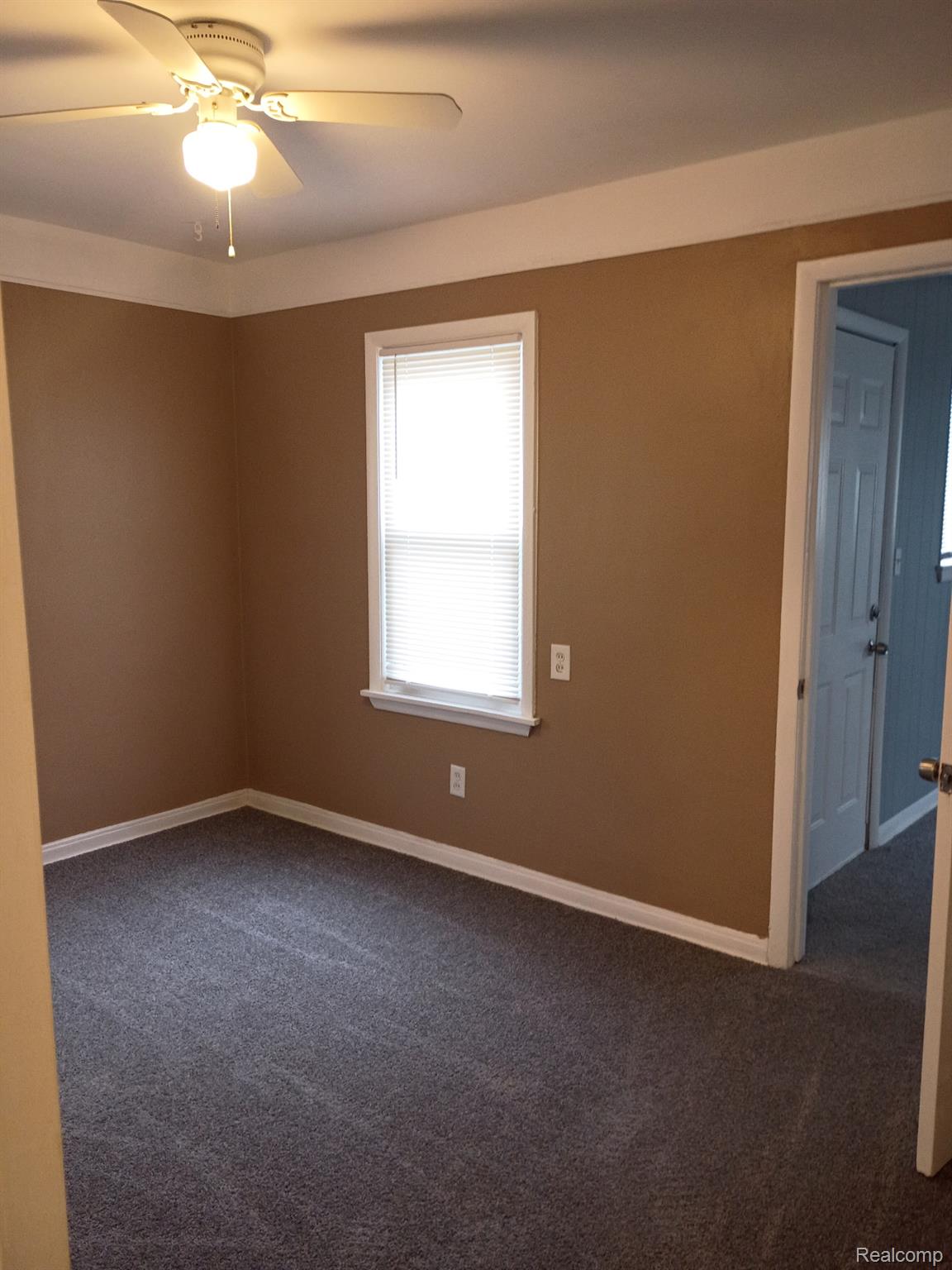 9251 Plainview Property Photo 11