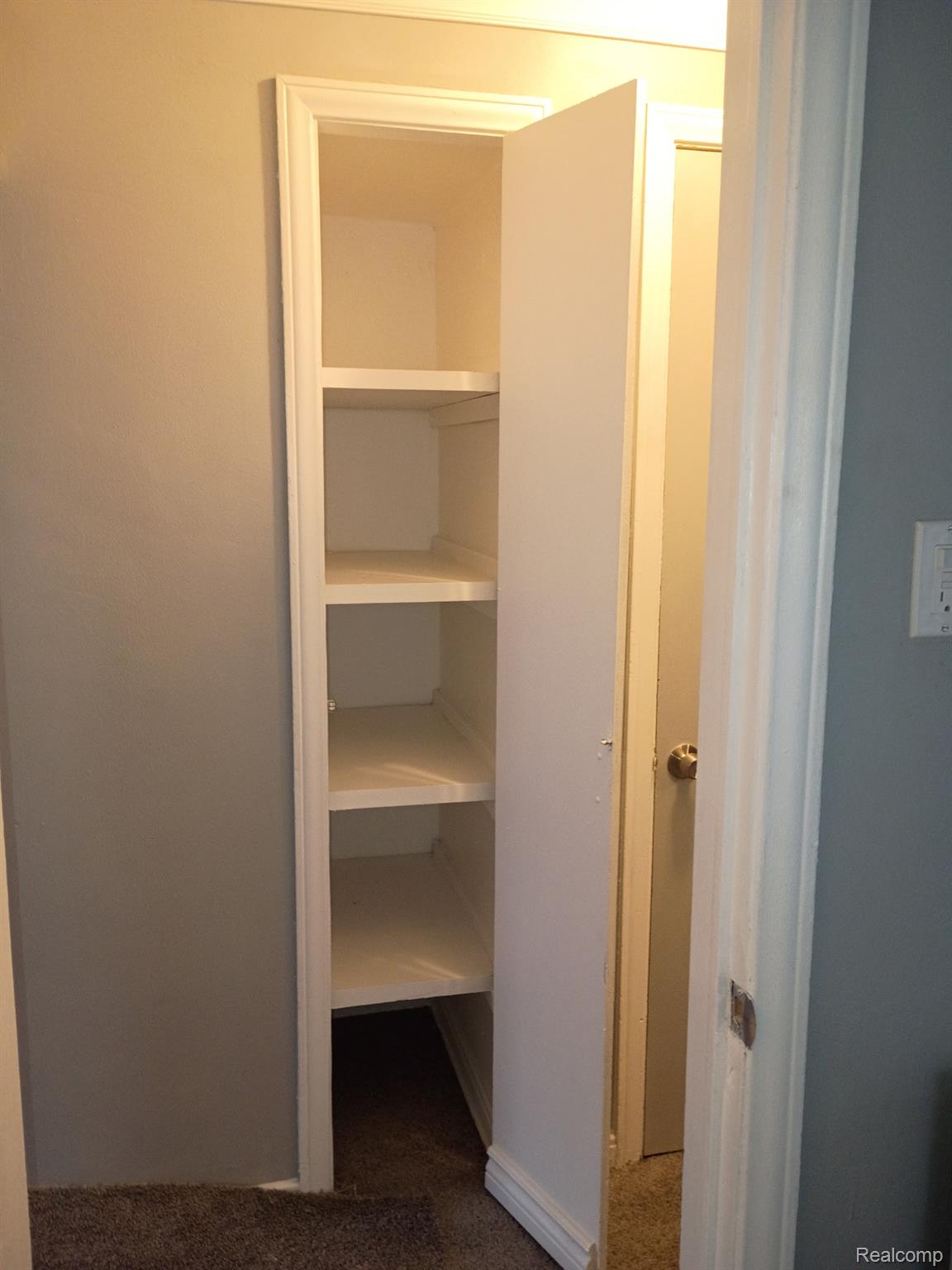 9251 Plainview Property Photo 14