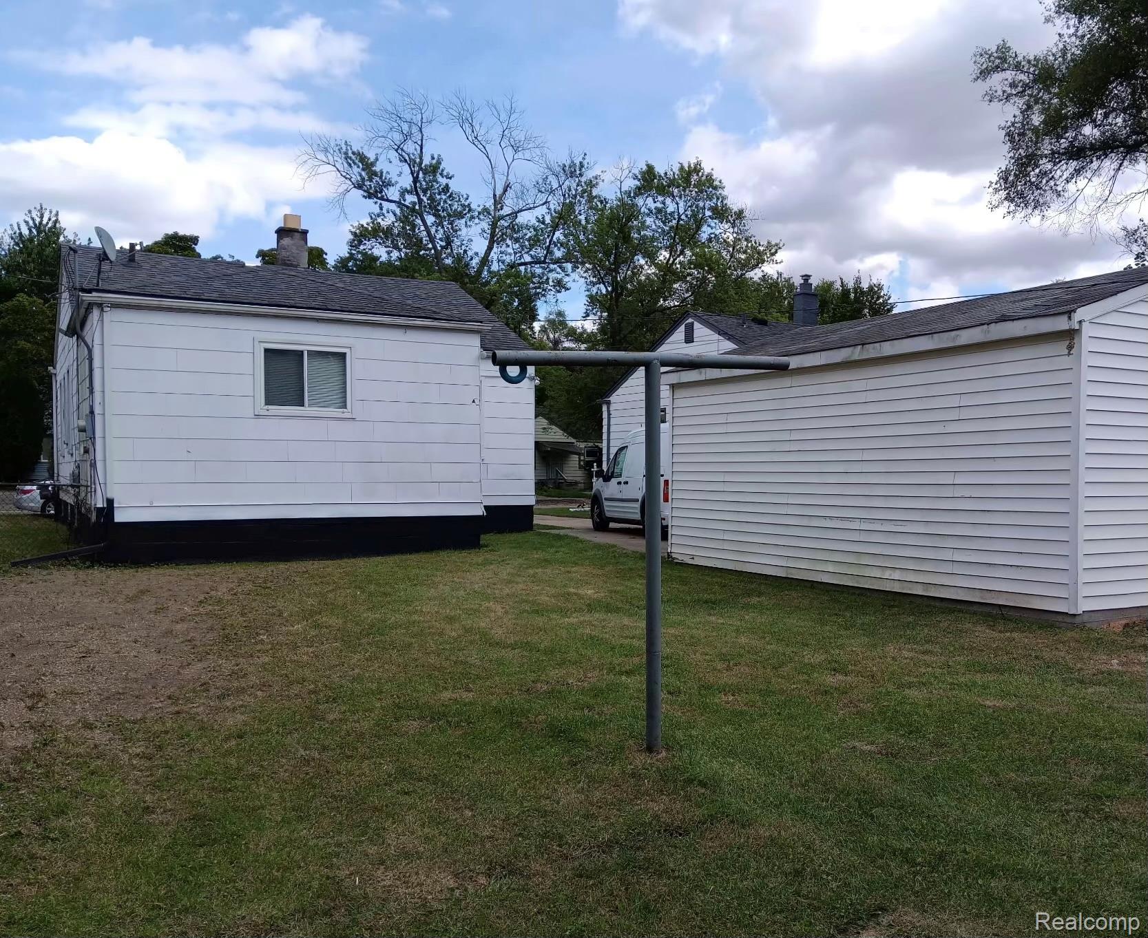 9251 Plainview Property Photo 18