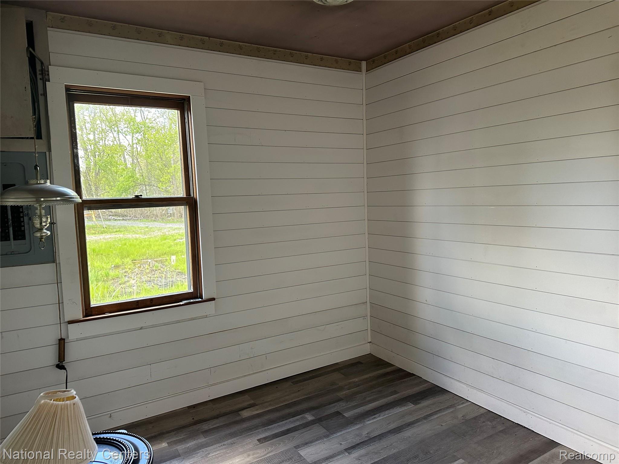 12063 Kirby Lane Property Photo 7