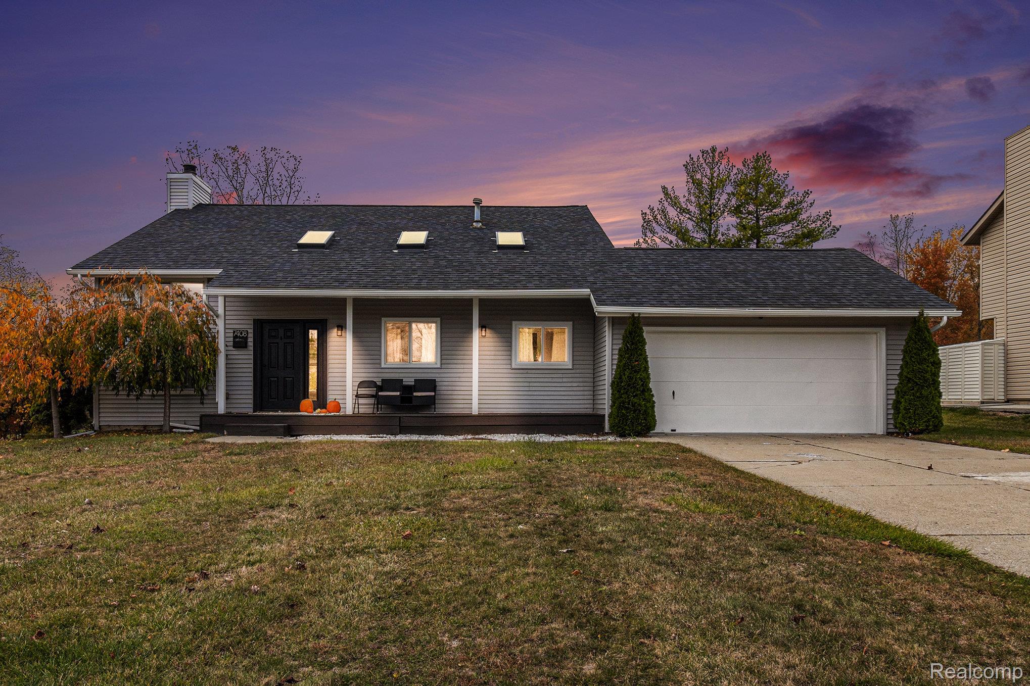 7408 Westbury Boulevard Property Photo 1